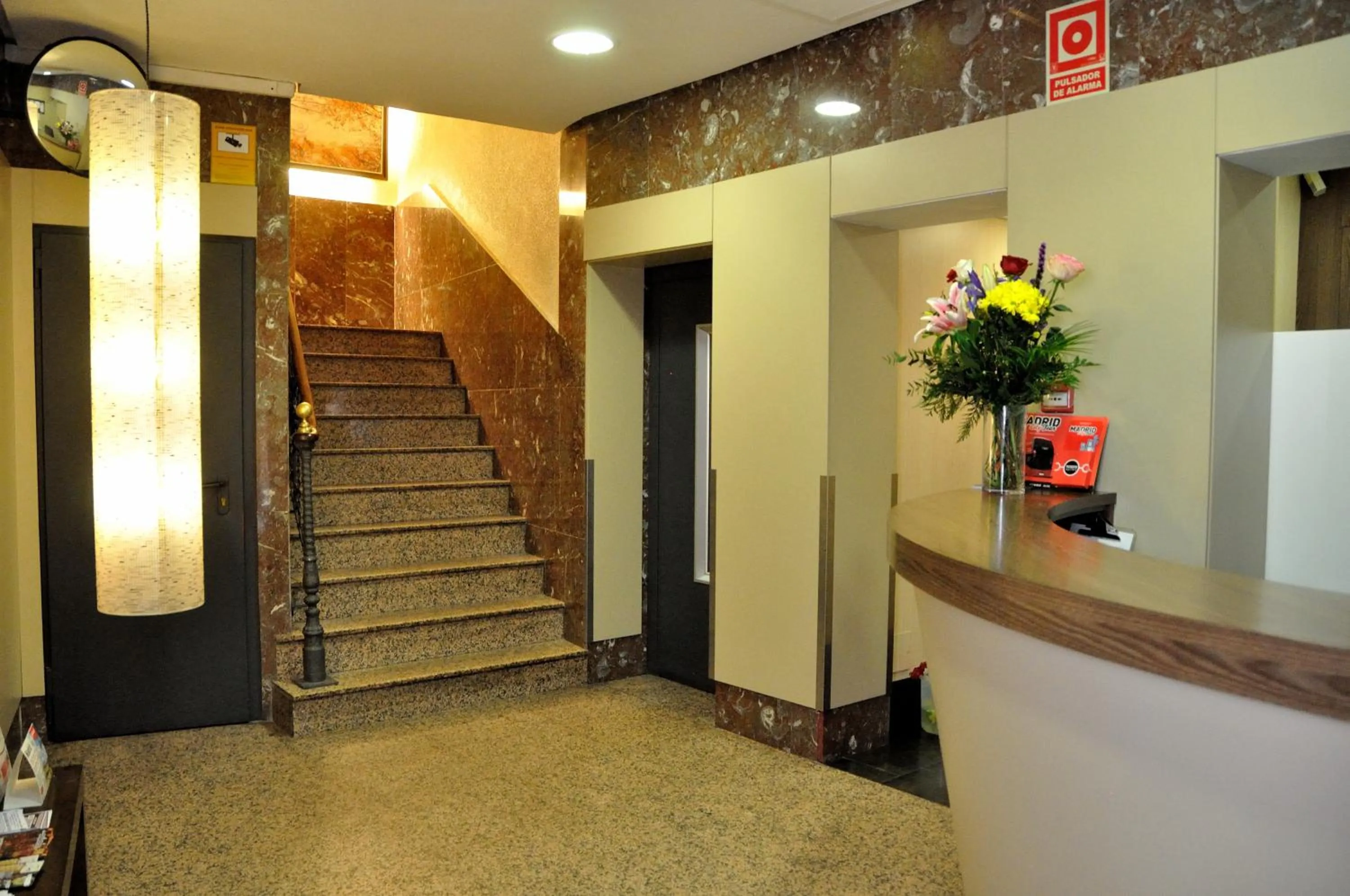Lobby or reception in Hostal Ballesta
