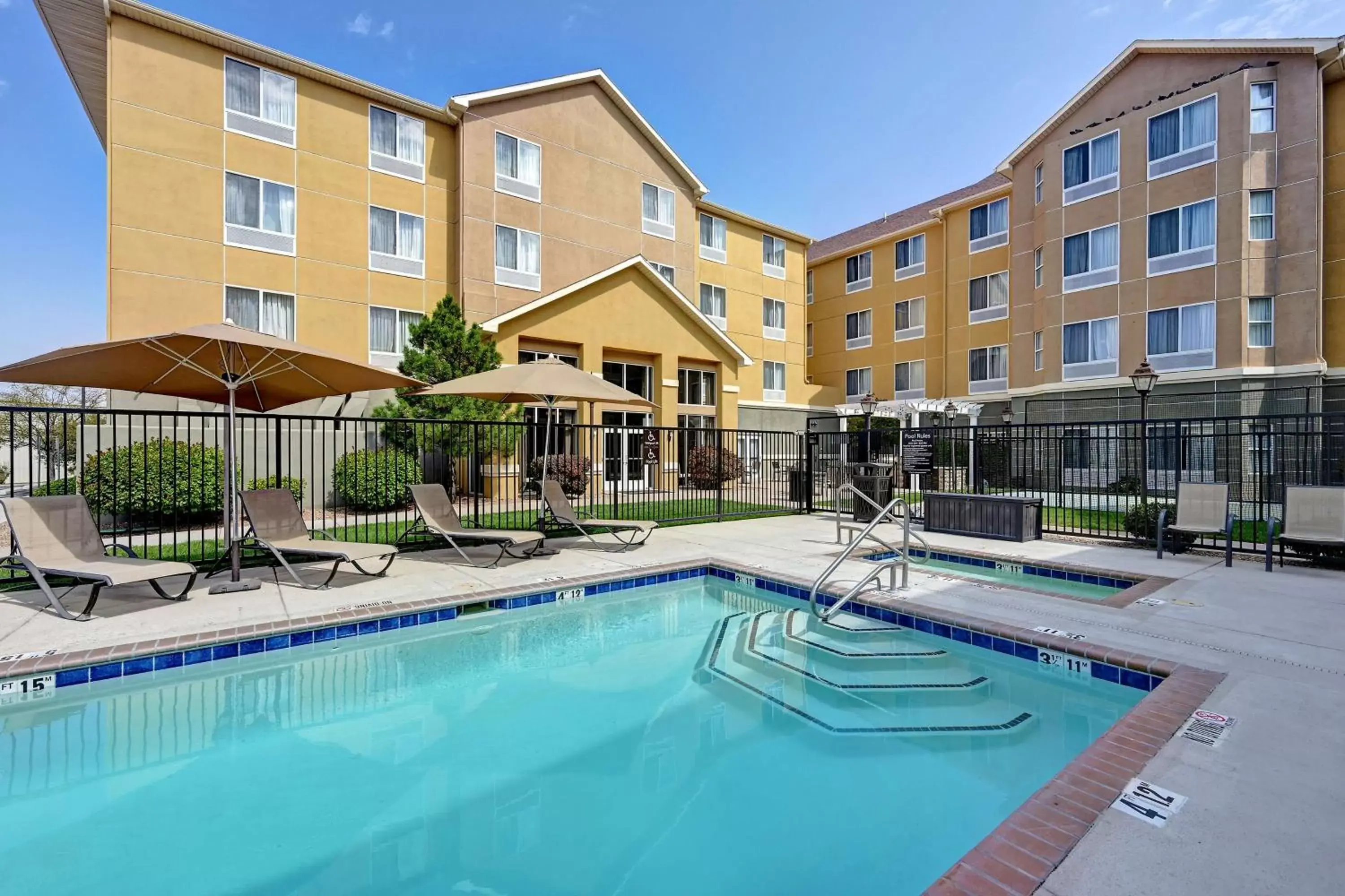 Pool view, Swimming Pool in Homewood Suites by Hilton Albuquerque Airport