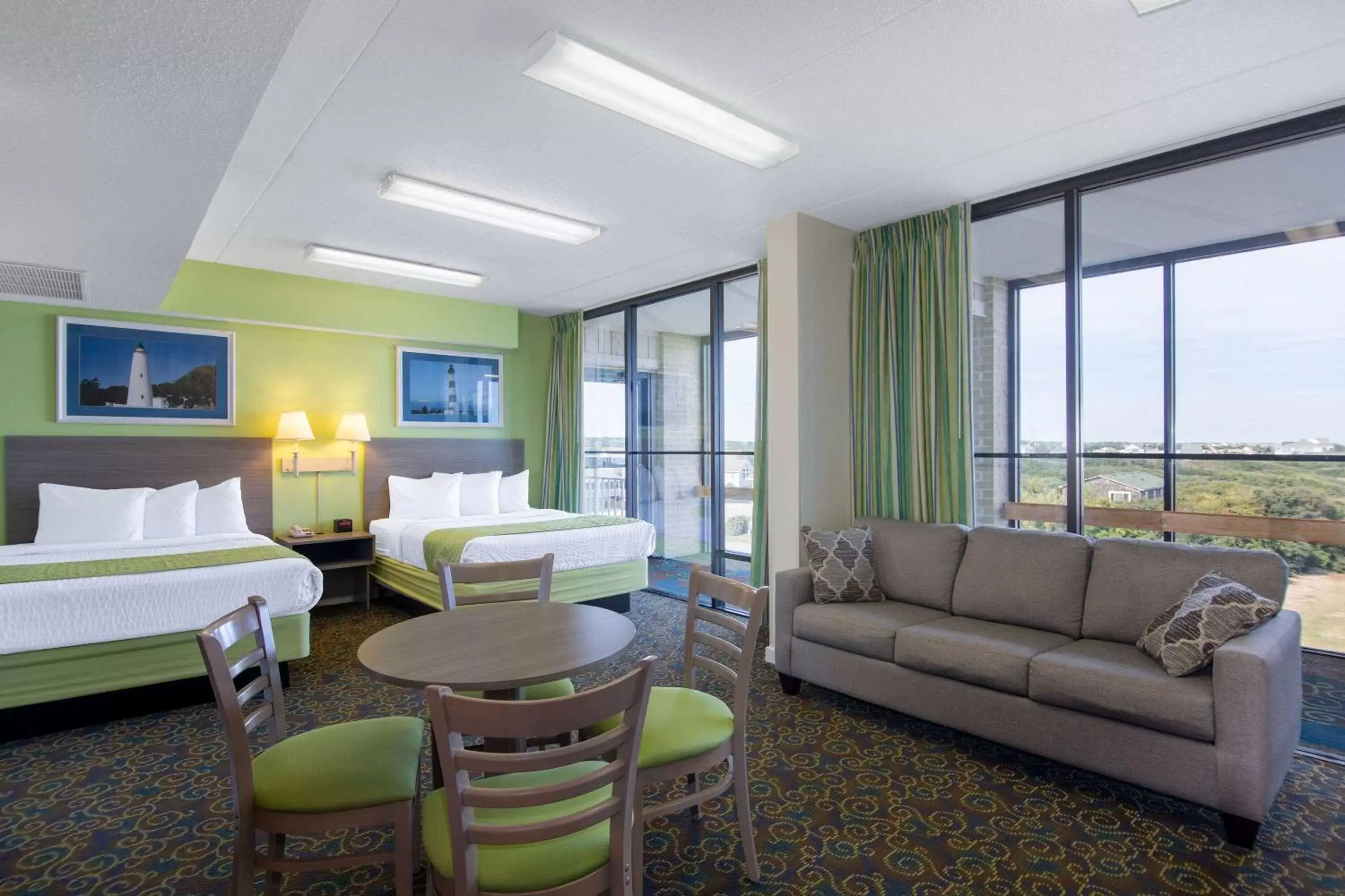 Photo of the whole room in Travelodge by Wyndham Outer Banks/Kill Devil Hills