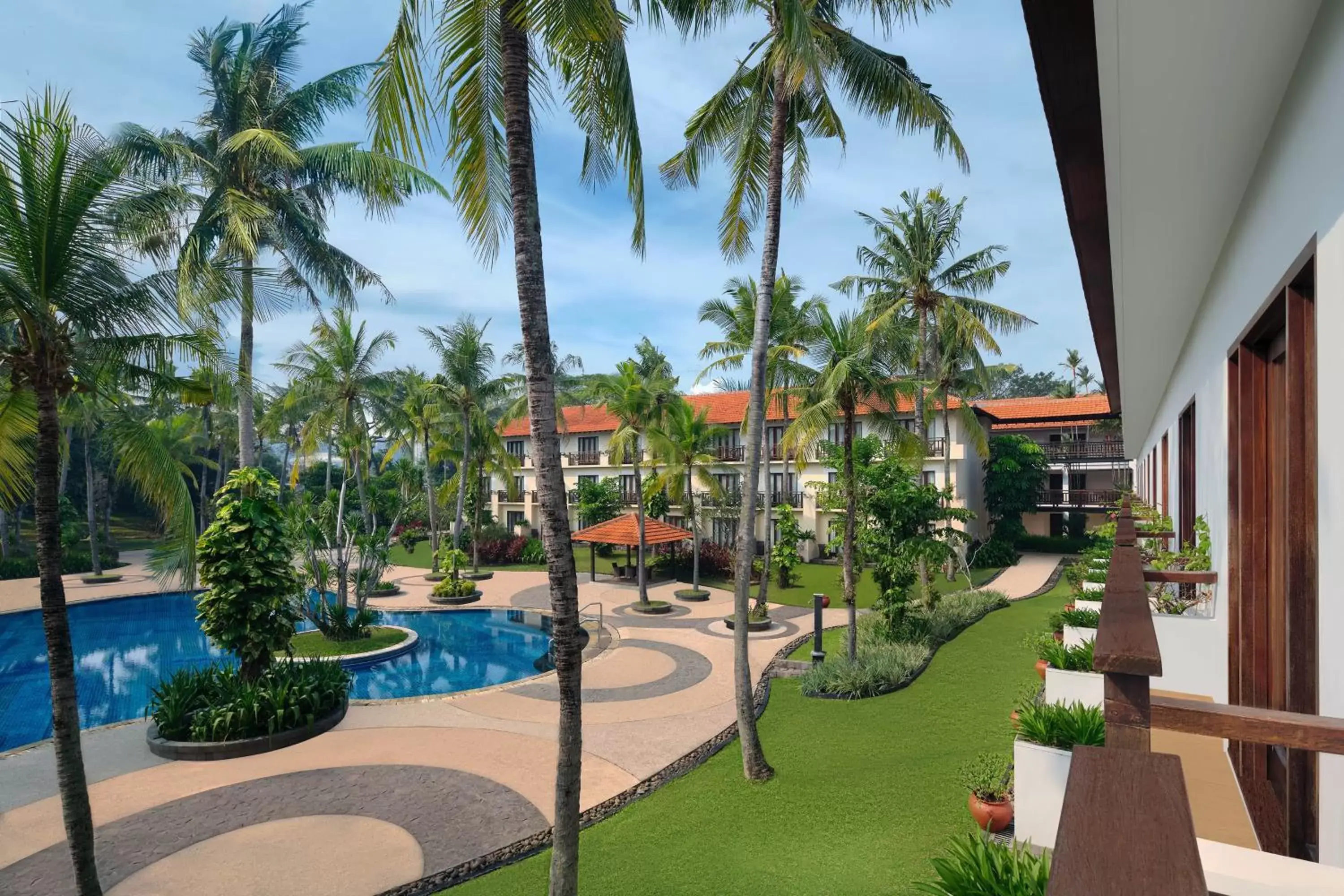 Swimming pool in AKAR Hotels & Resort Lampung Swimming pool in AKAR Hotels & Resort Lampung