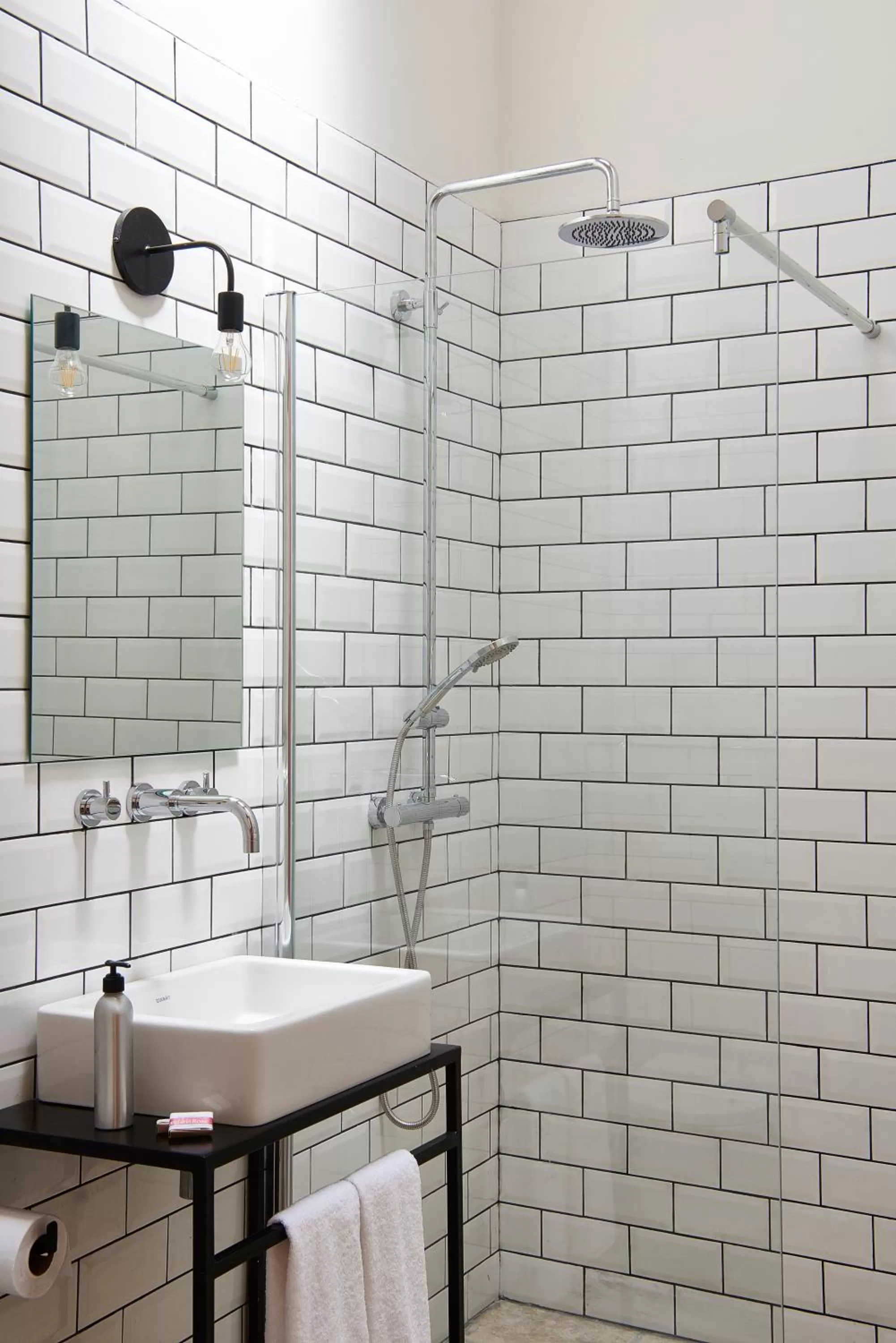 Shower in Good Hotel Antigua