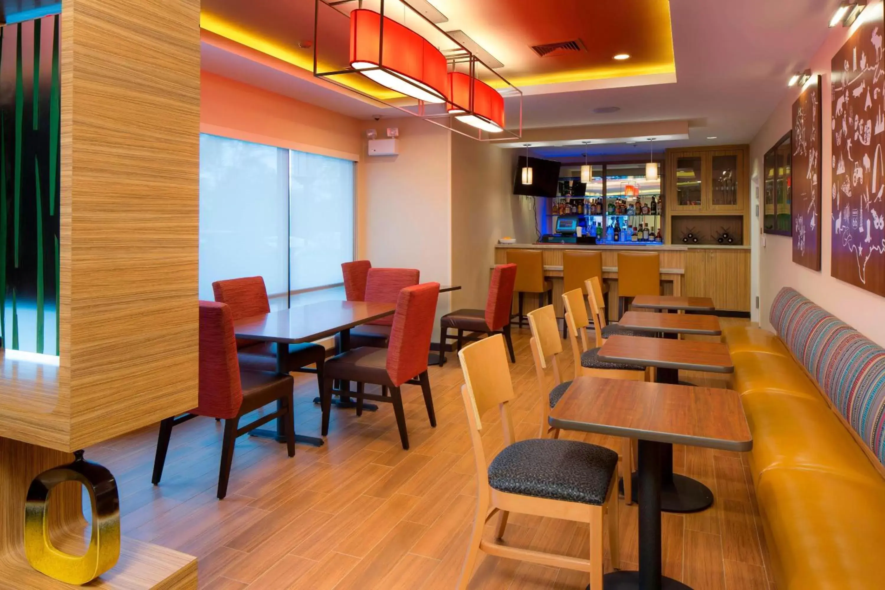 Restaurant/Places to Eat in TownePlace Suites by Marriott Swedesboro Logan Township