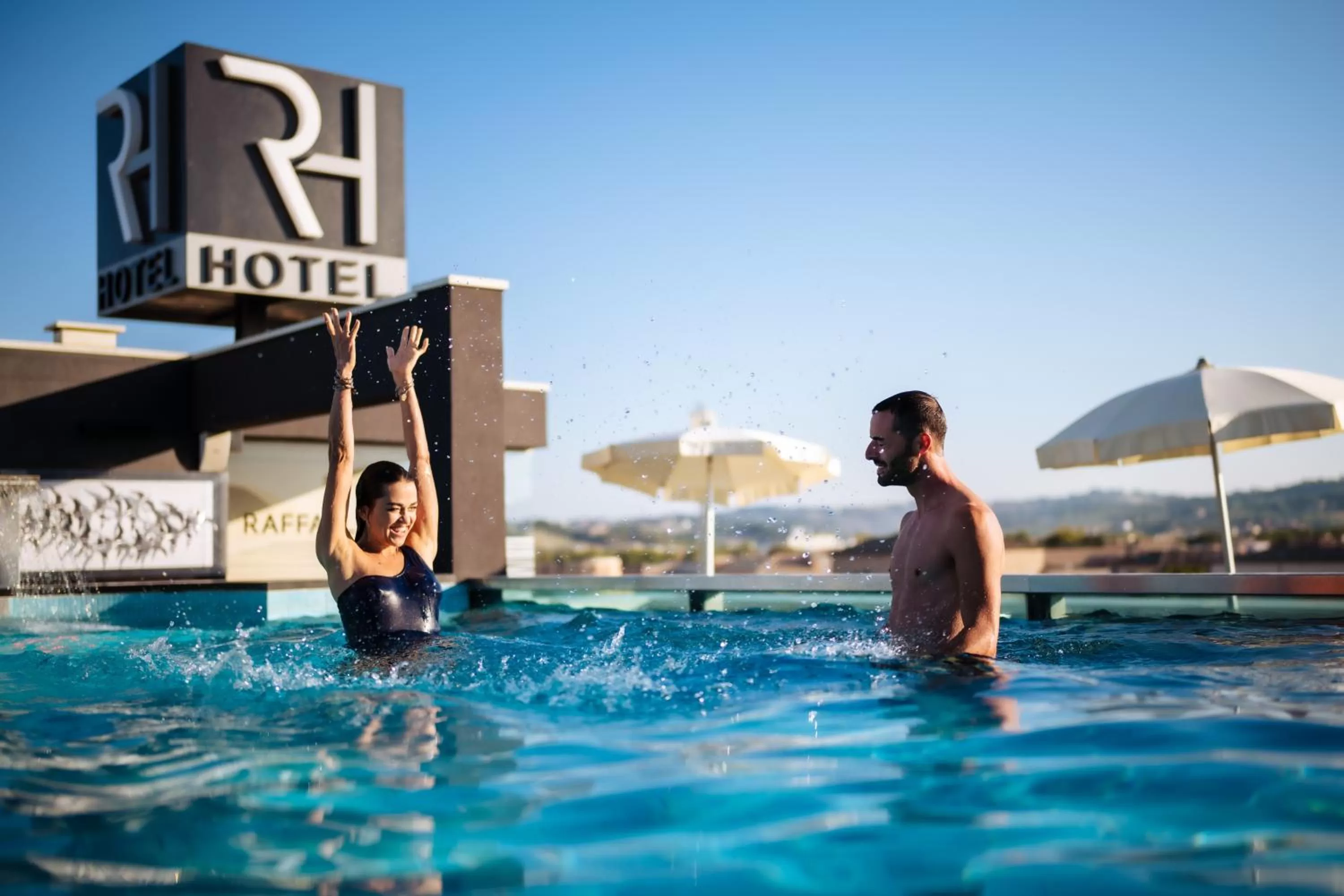 Balcony/Terrace in Raffaello Hotel & Mooka Restaurant