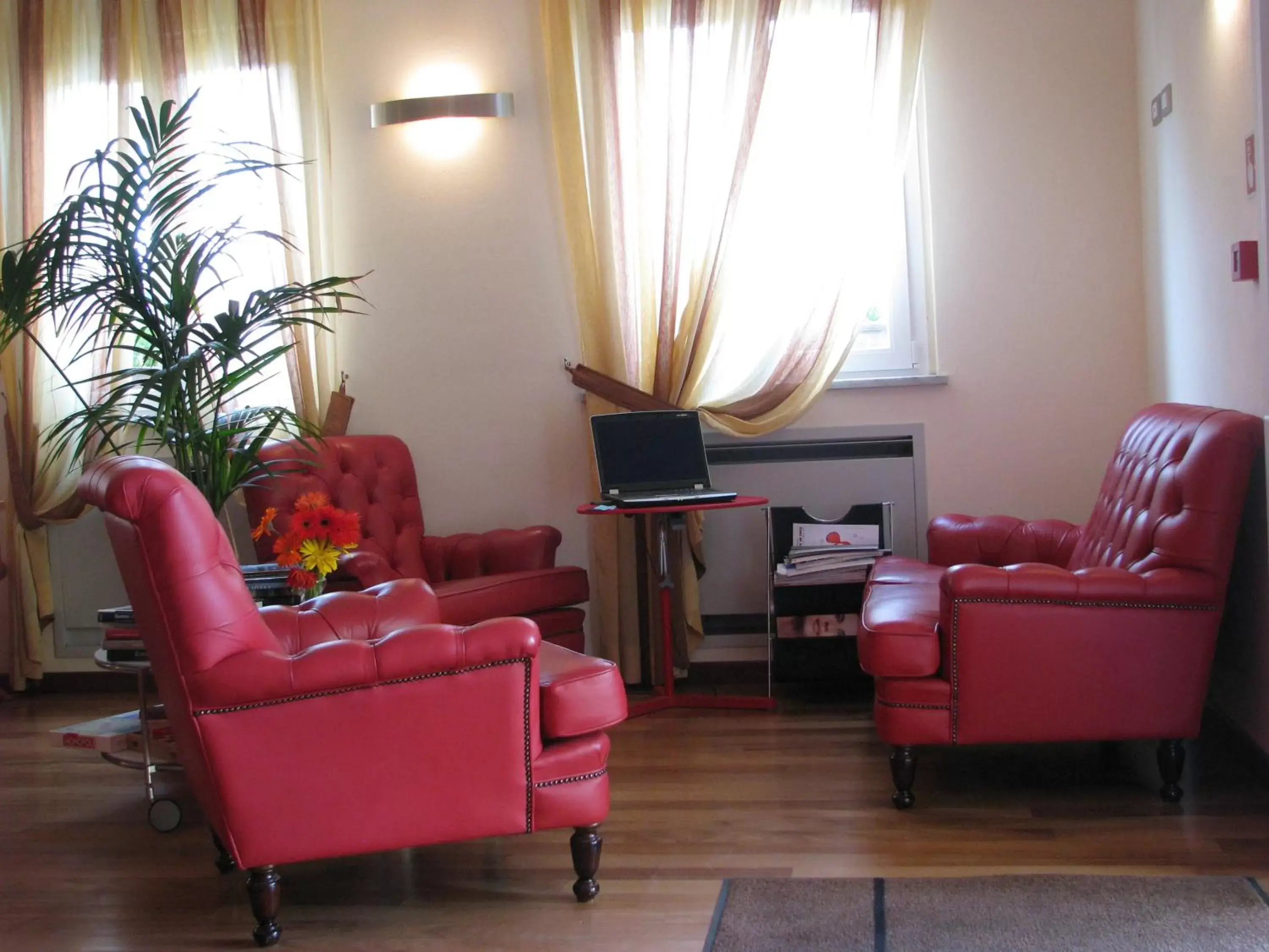 Lobby or reception, Seating Area in Oasi Hotel