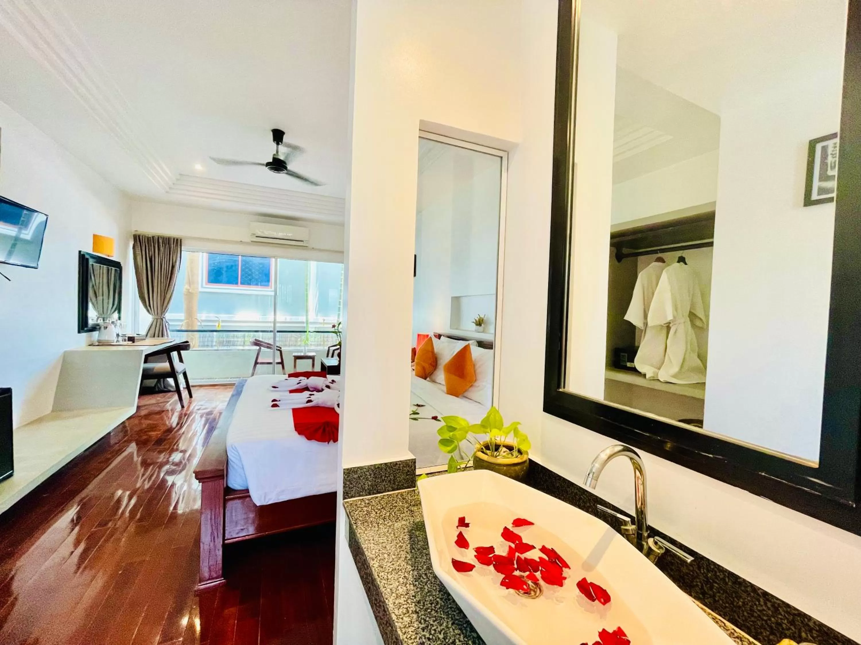 Bathroom in Boutique Indochine d'Angkor