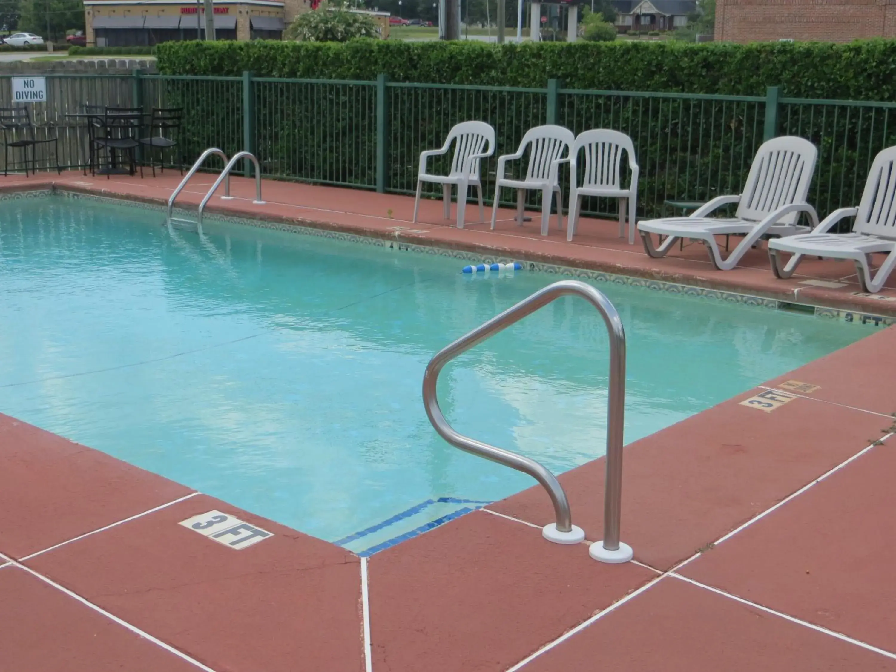 Swimming Pool in Jameson Inn Winder