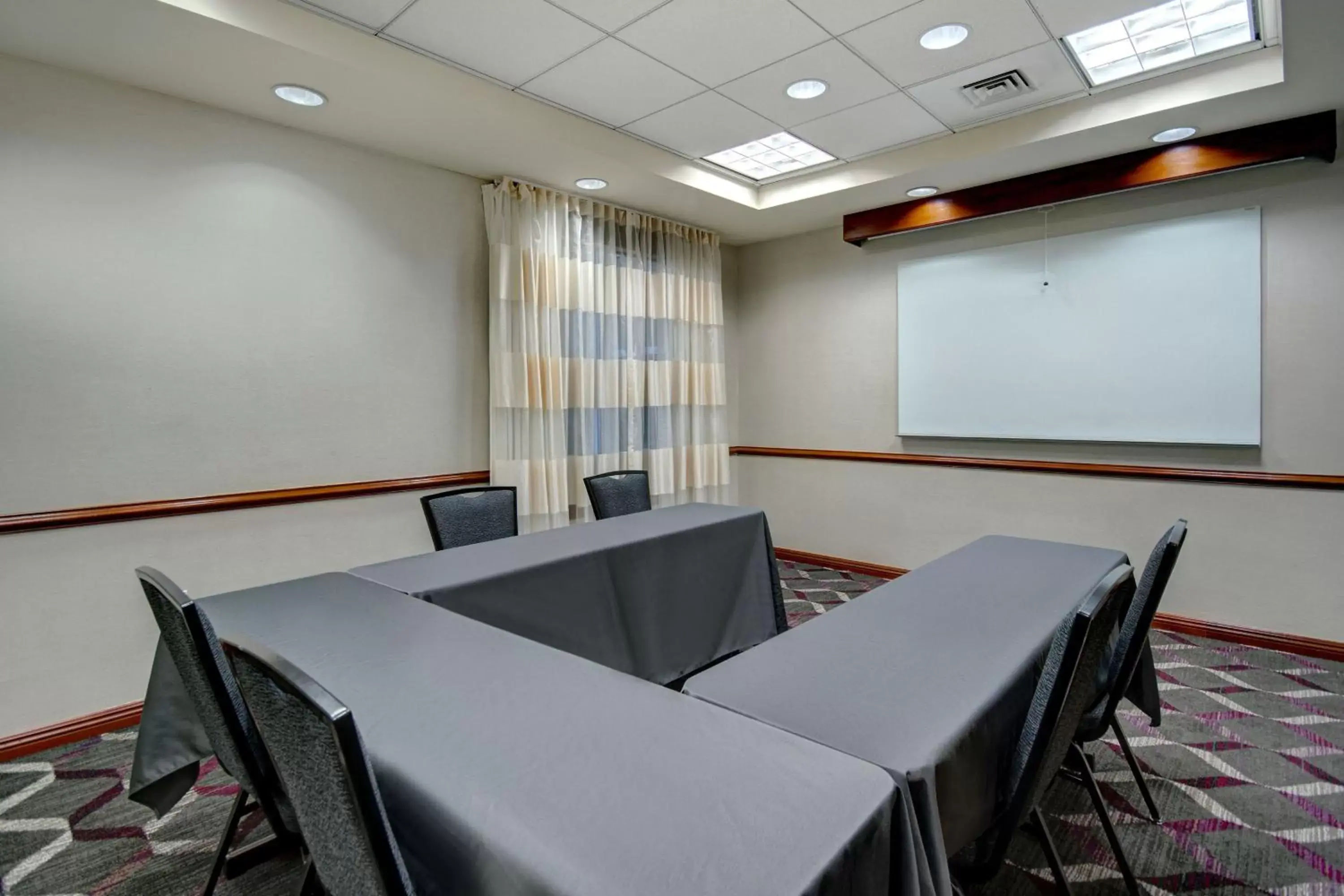 Meeting/conference room in Residence Inn by Marriott Morgantown Medical Center Area