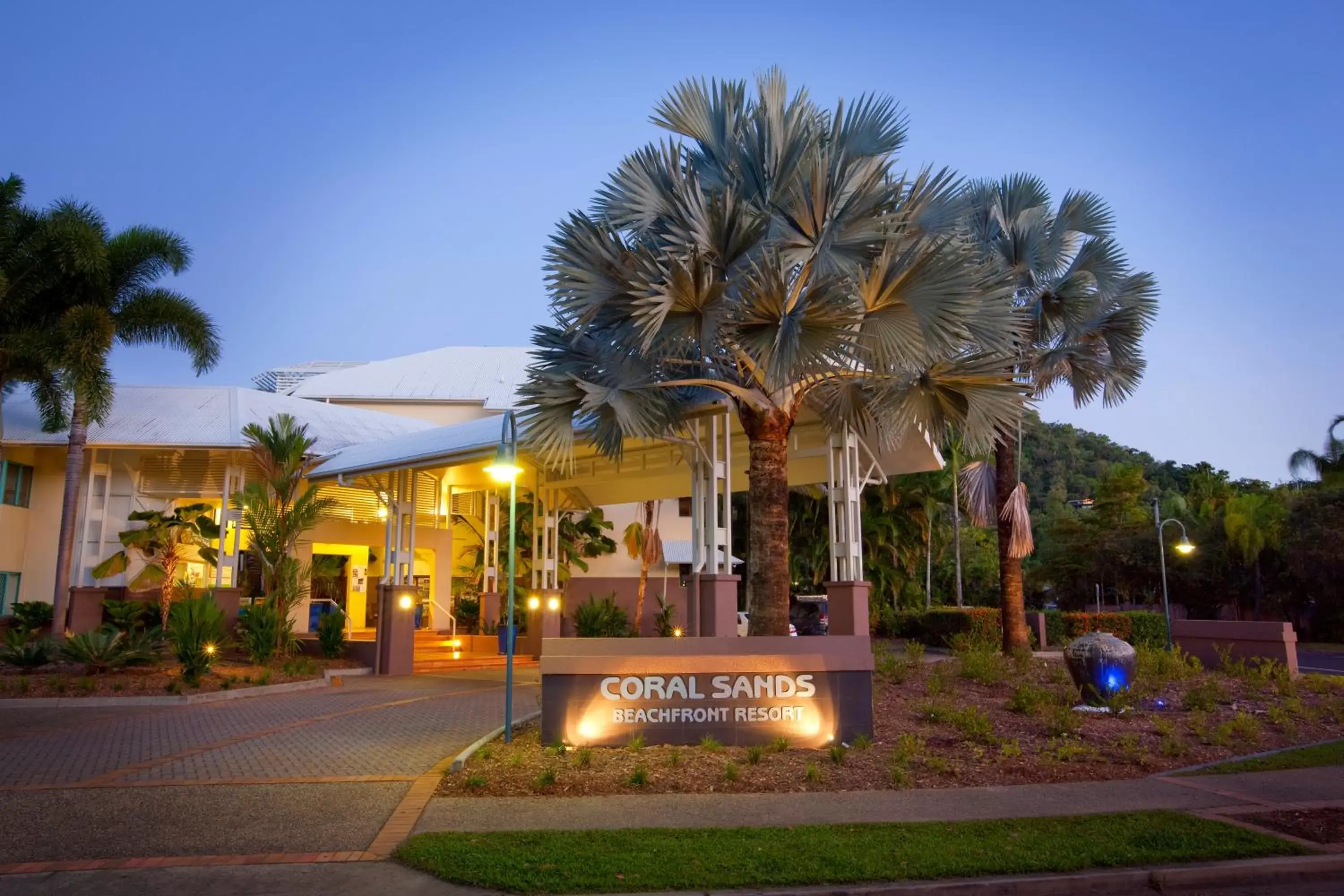 Lobby or reception, Property Building in Coral Sands Beachfront Resort