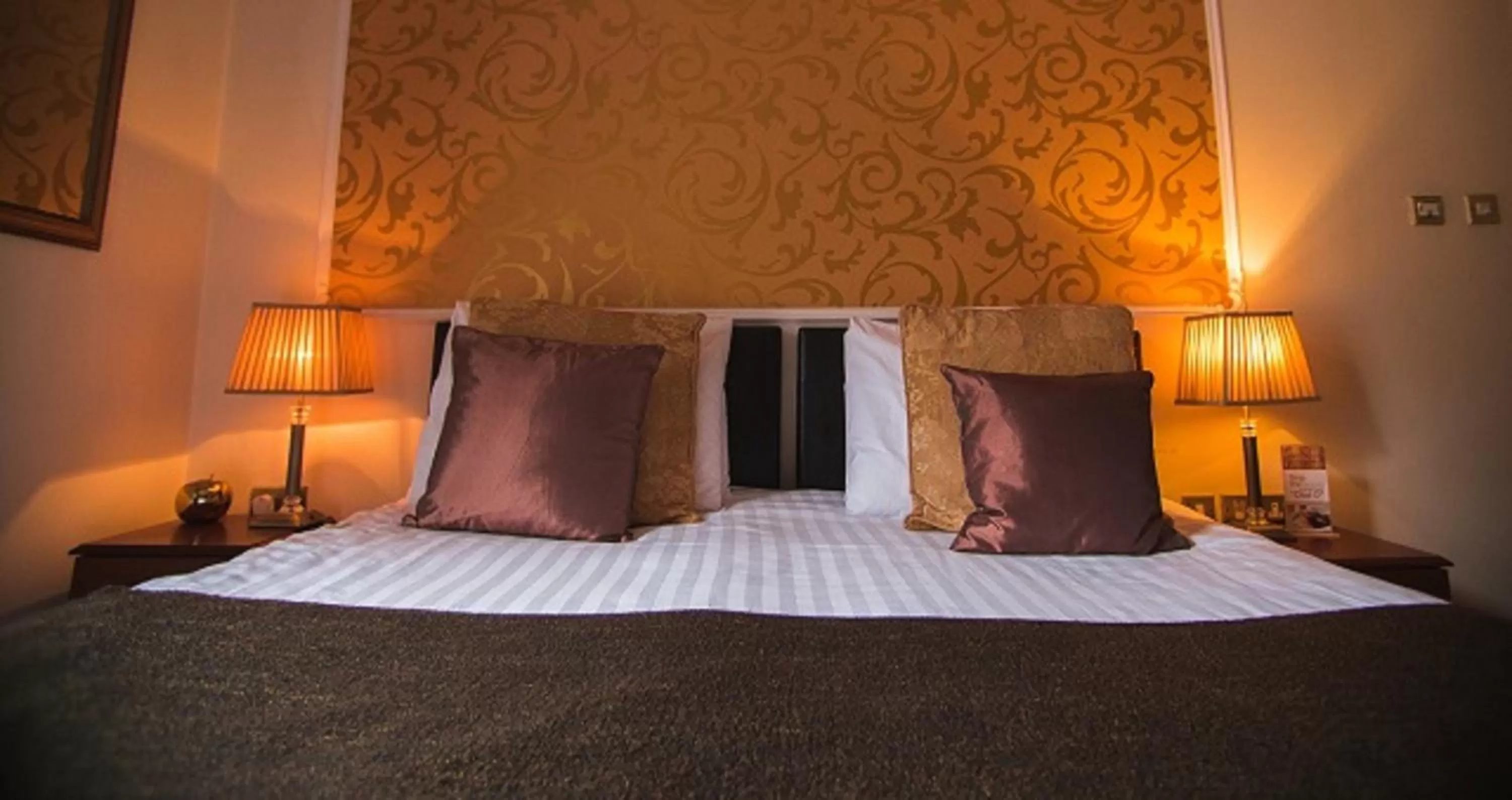 Bed in Dublin Citi Hotel of Temple Bar