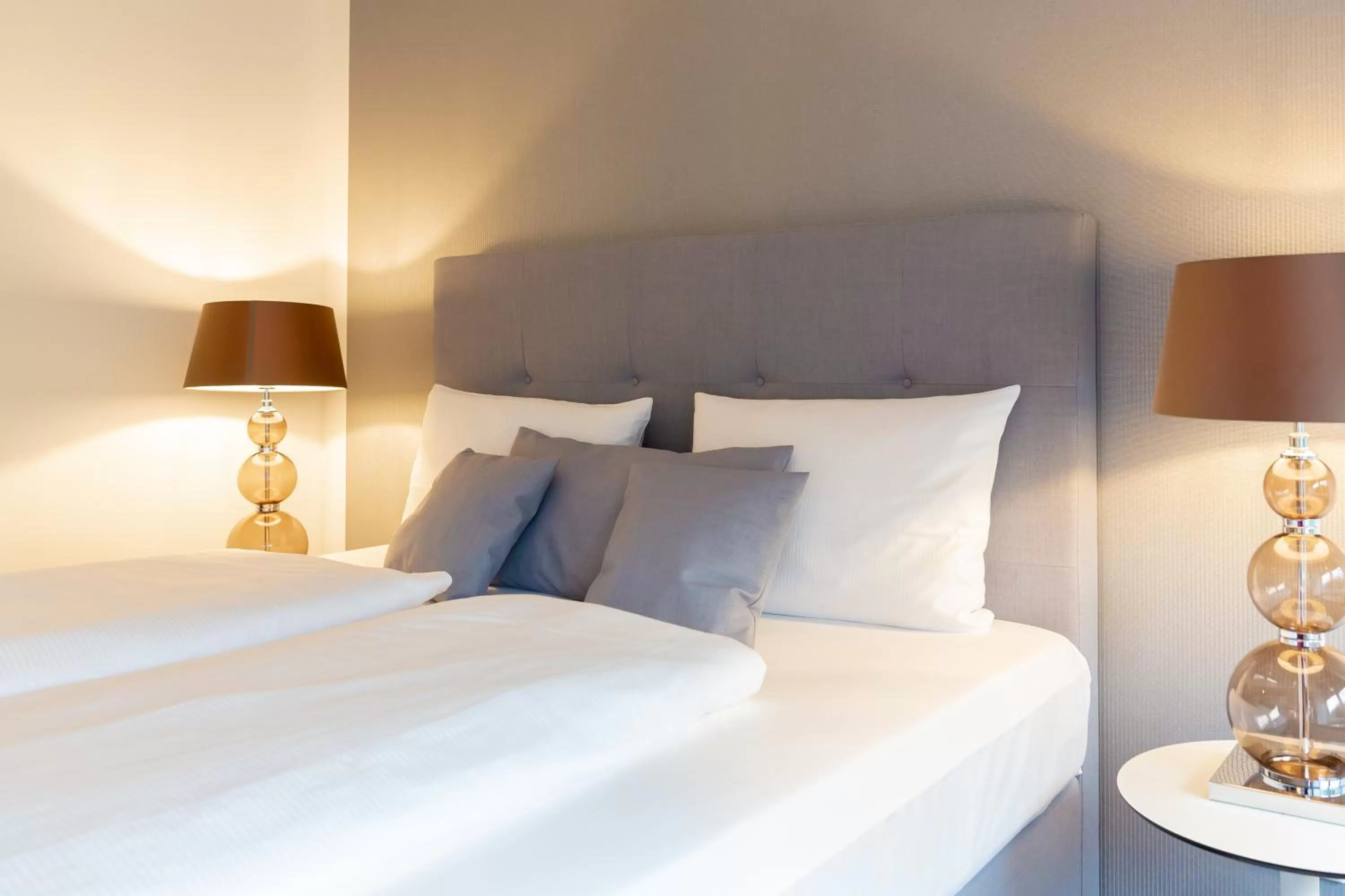 Photo of the whole room, Bed in Parkhotel FRITZ am Brunnen