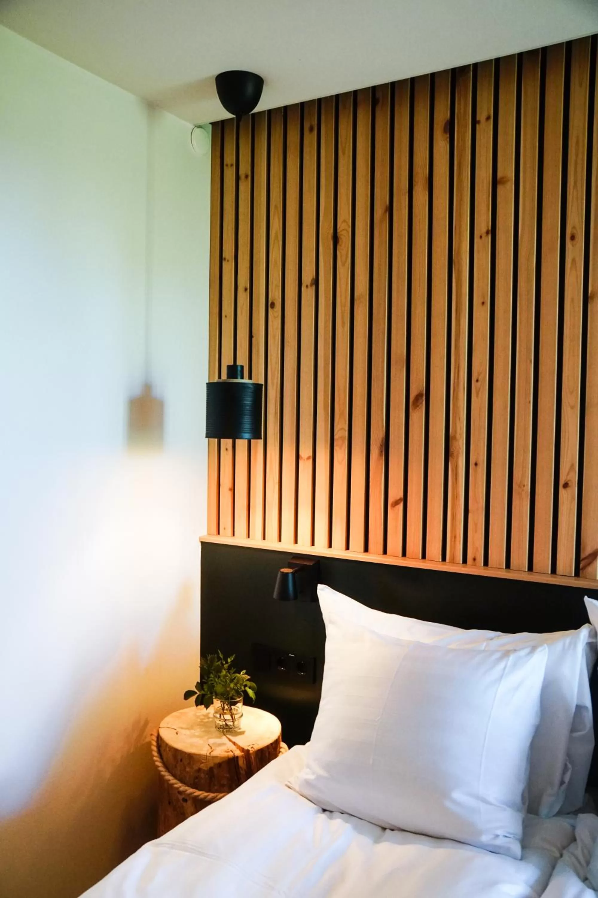 Bed in Haltia Lake Lodge nature boutique hotel & glamping