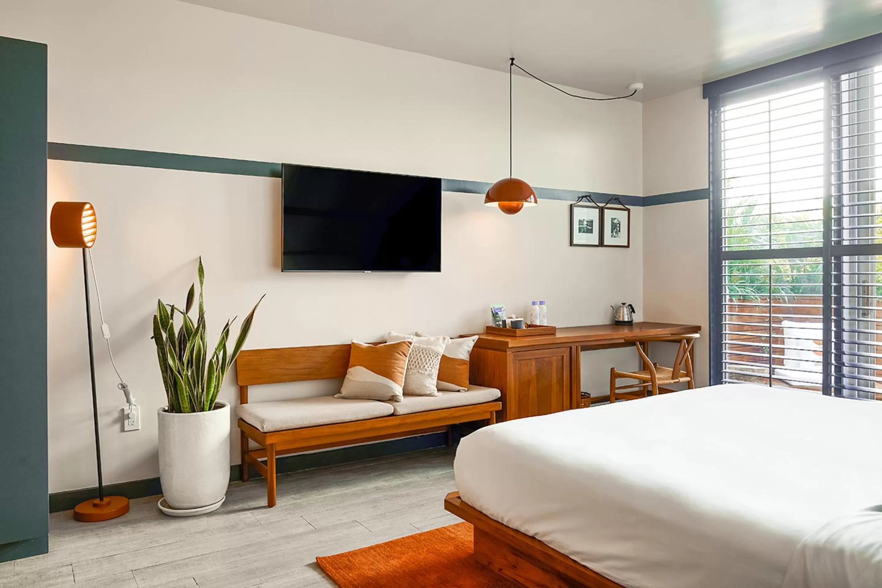 Bed in KAYAK Miami Beach