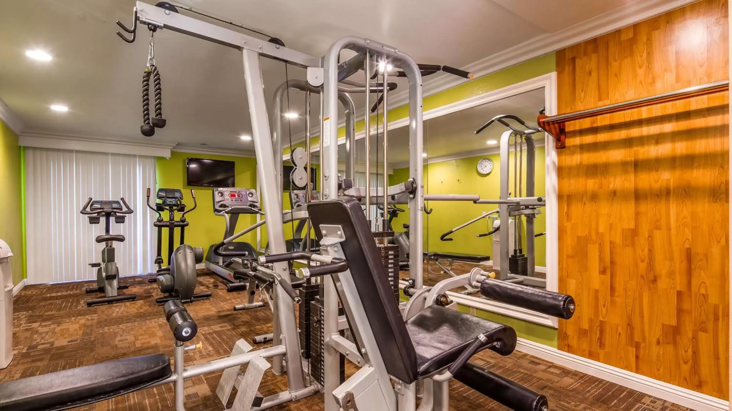 Fitness centre/facilities, Fitness Center/Facilities in Best Western Moreno Hotel & Suites