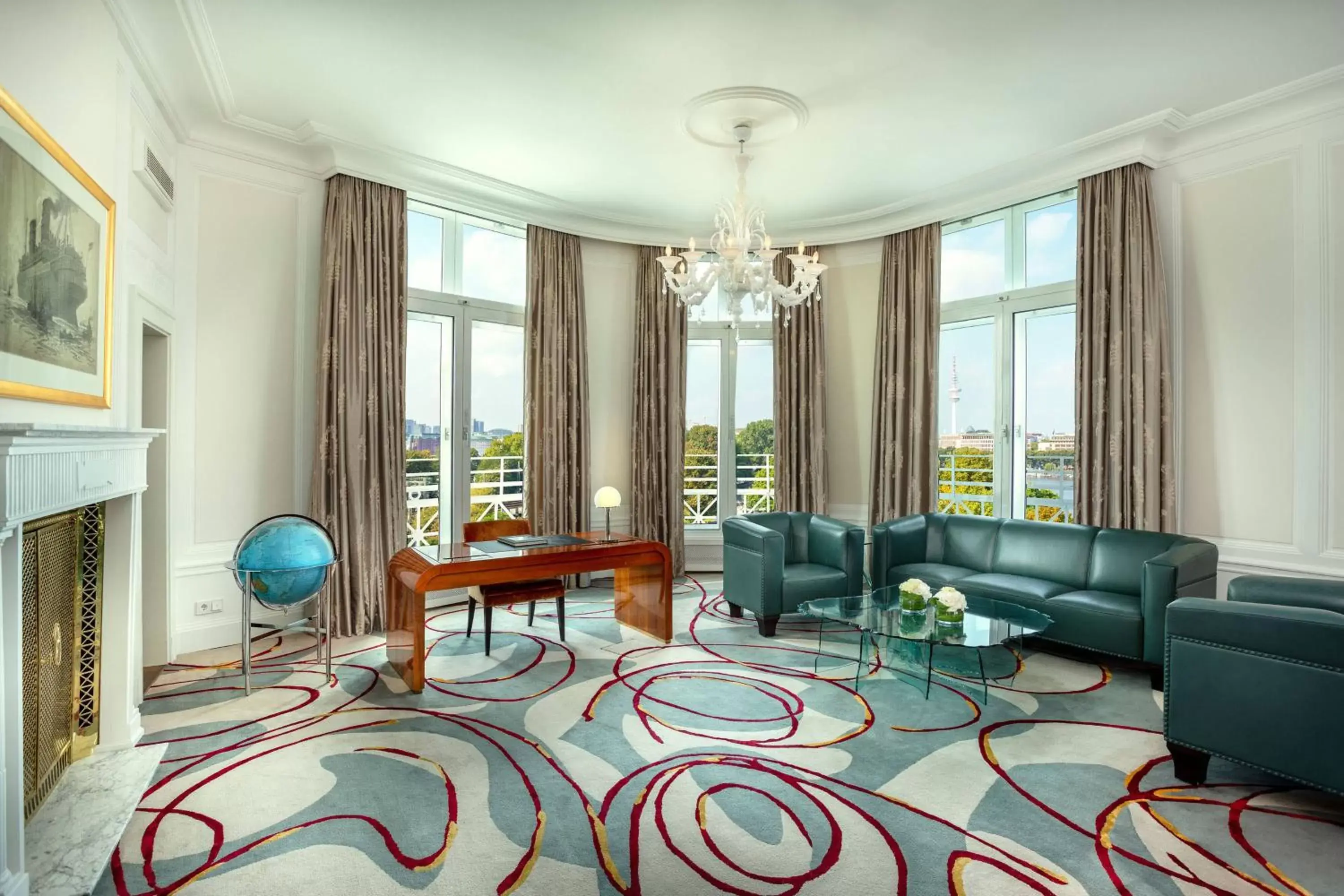 Living room, Seating Area in Hotel Atlantic Hamburg, Autograph Collection