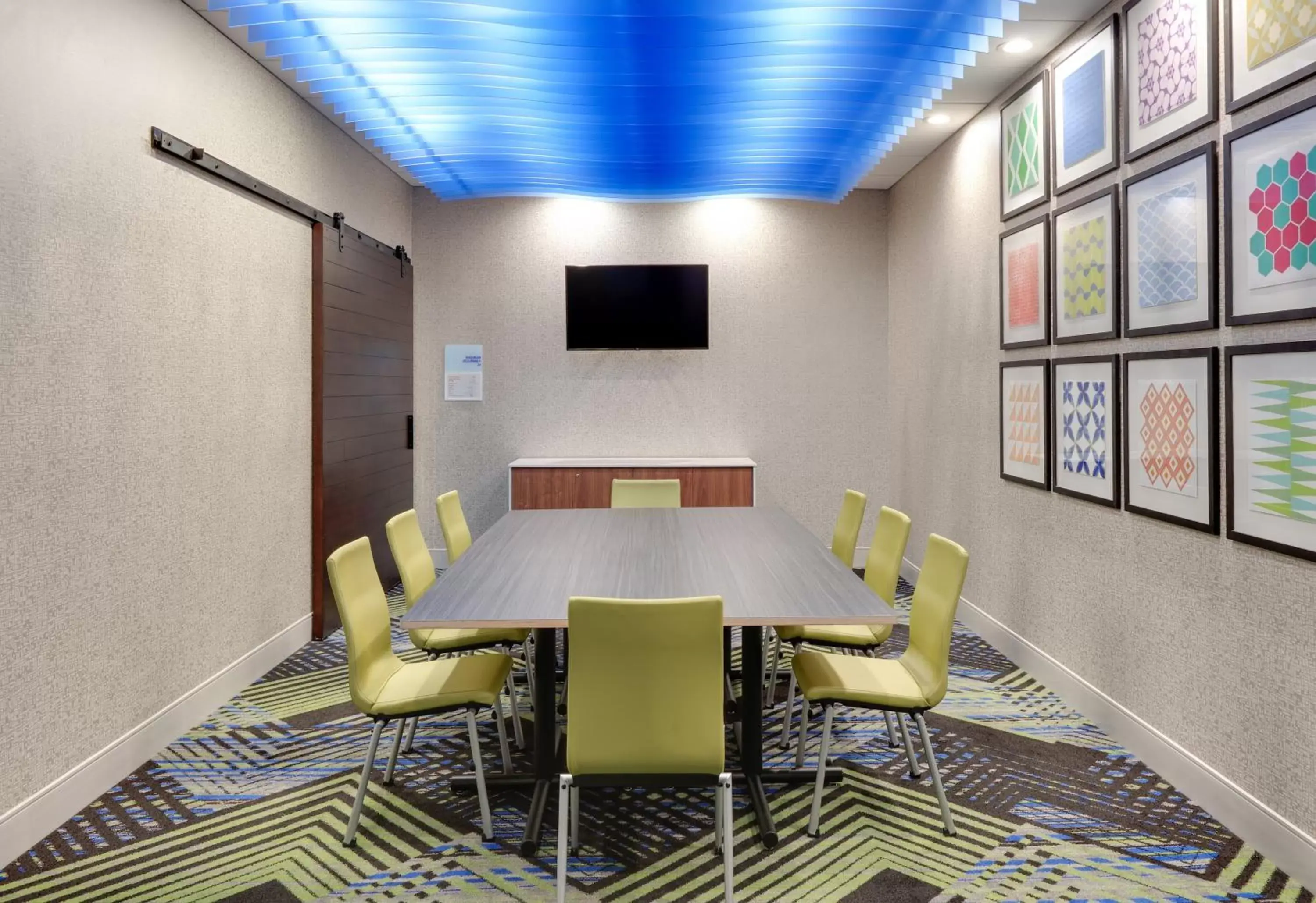 Meeting/conference room in Holiday Inn Express & Suites - Dallas NW HWY - Love Field, an IHG Hotel