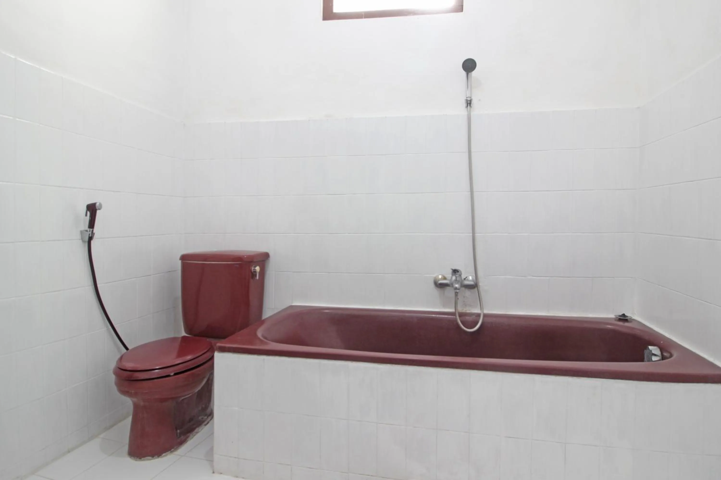 Bathroom in RedDoorz Plus @ Taman Siswa 3