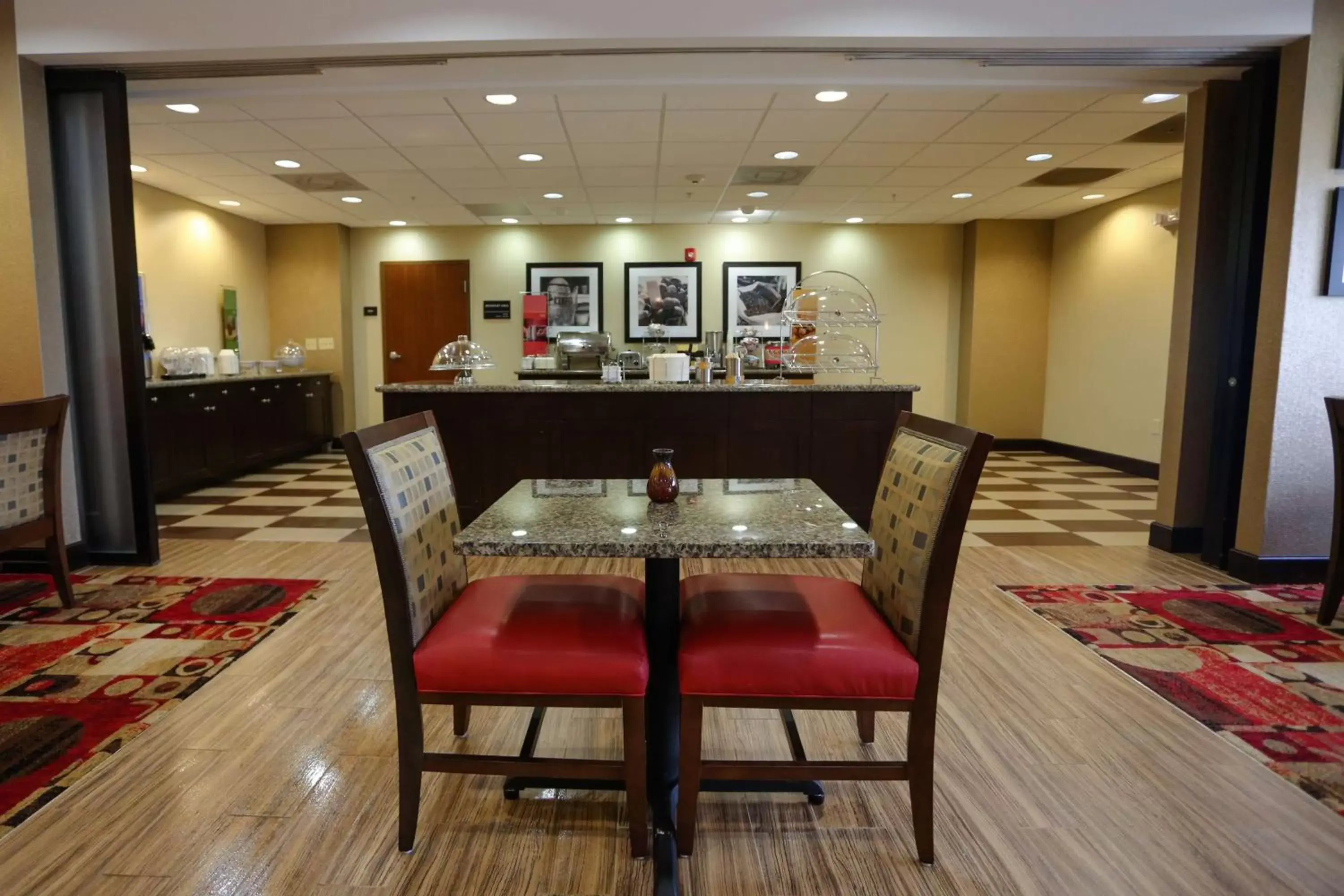 Restaurant/Places to Eat in Hampton Inn - Atmore