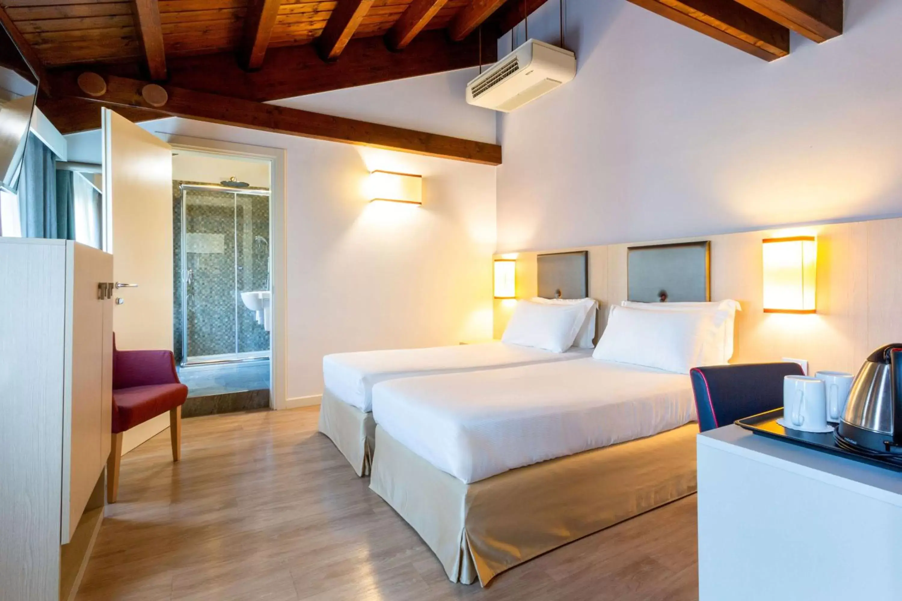 Bedroom, Bed in BEST WESTERN Titian Inn Hotel Treviso