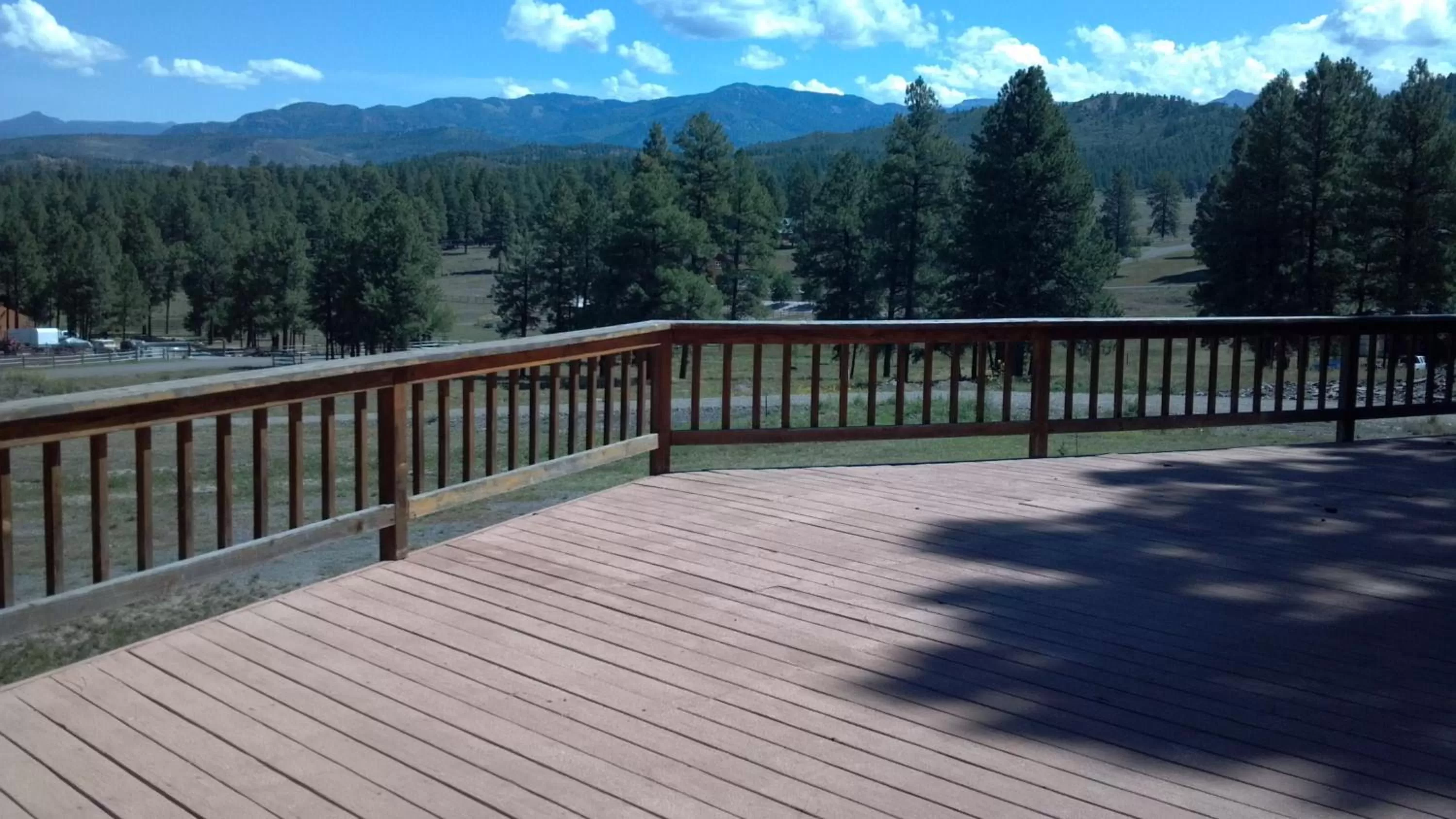 Property building in Elkwood Manor Bed & Breakfast