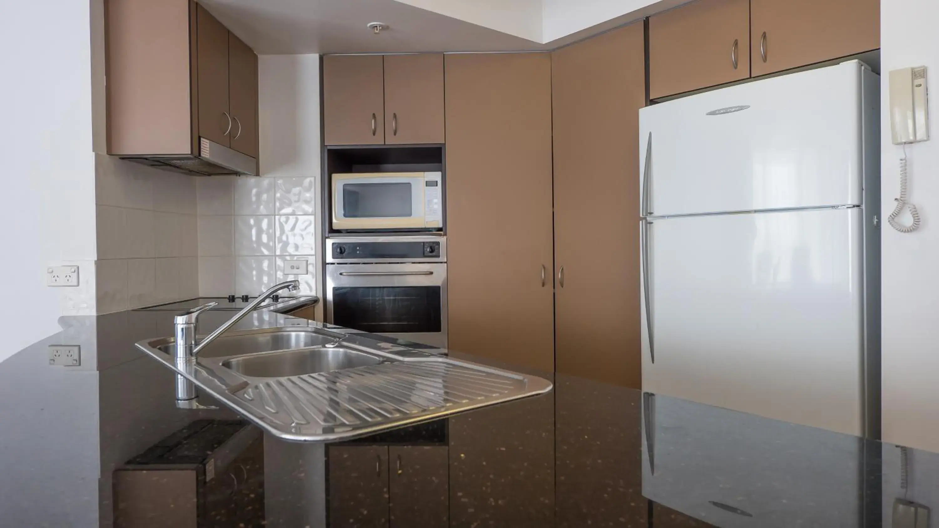 Broadbeach Savannah Resort Broadbeach Savannah Resort