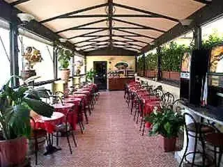 Restaurant/Places to Eat in Hotel Nardizzi Americana