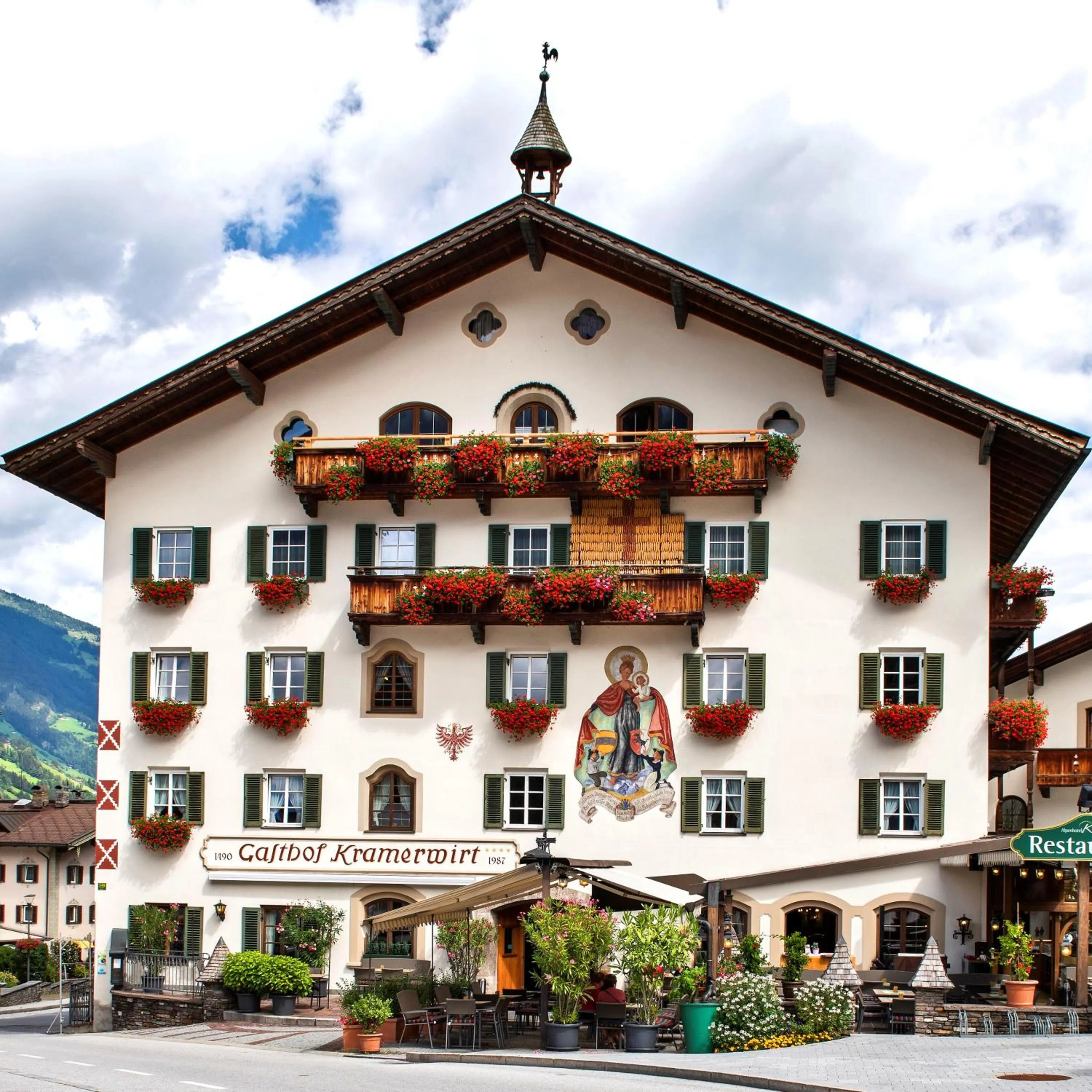 Property building in Alpenhotel Kramerwirt