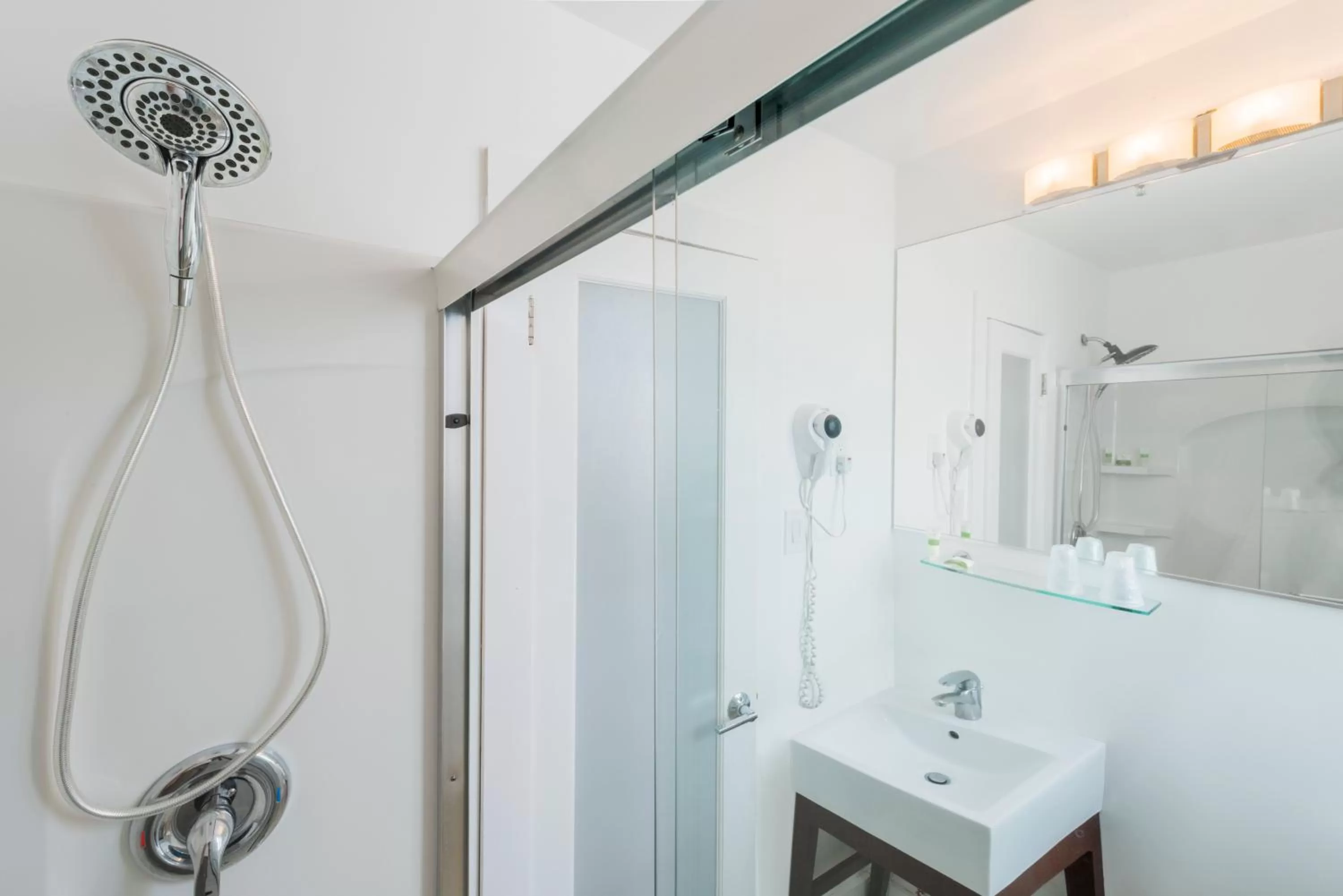 Toilet in President Hotel