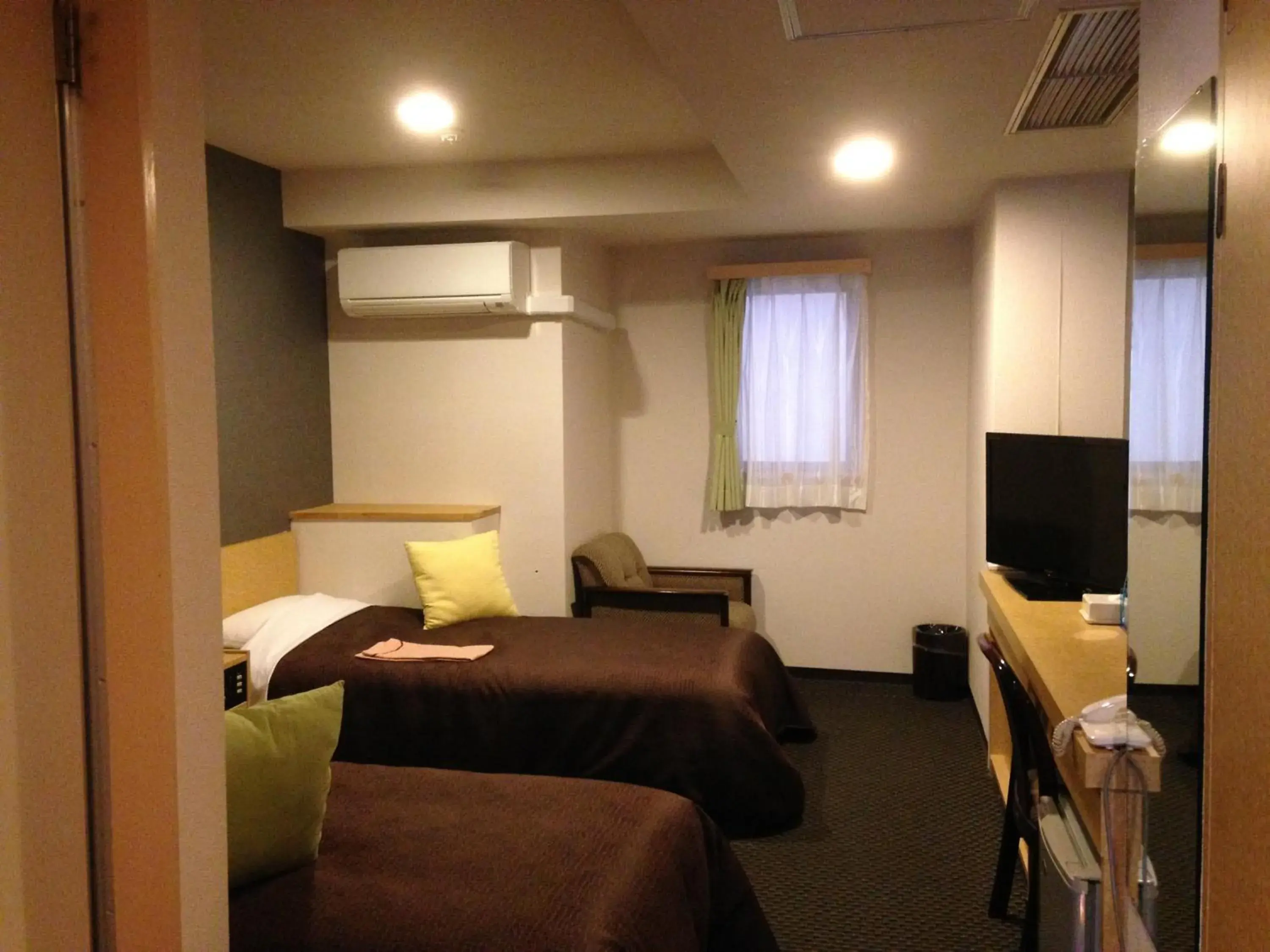 Bed in Nagano Plaza Hotel