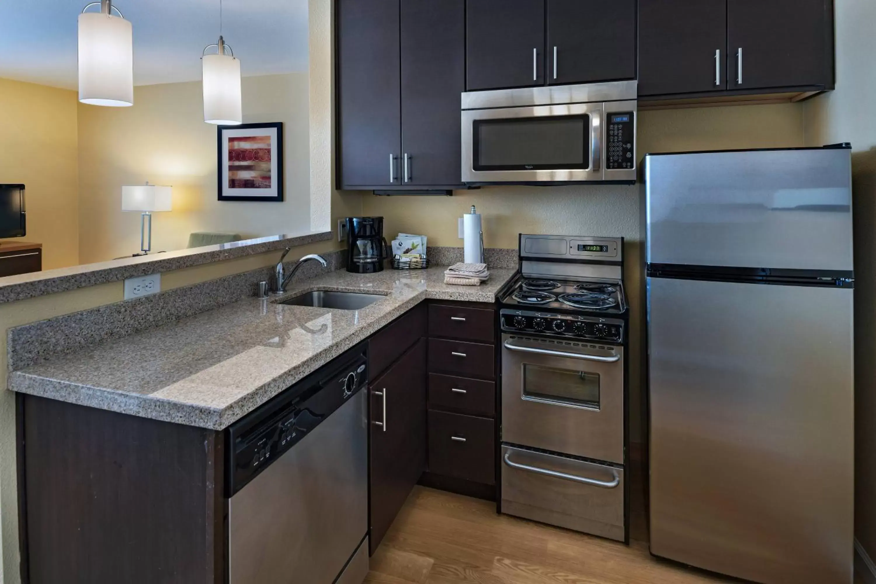 Bedroom, Kitchen/Kitchenette in TownePlace Suites by Marriott Albuquerque North