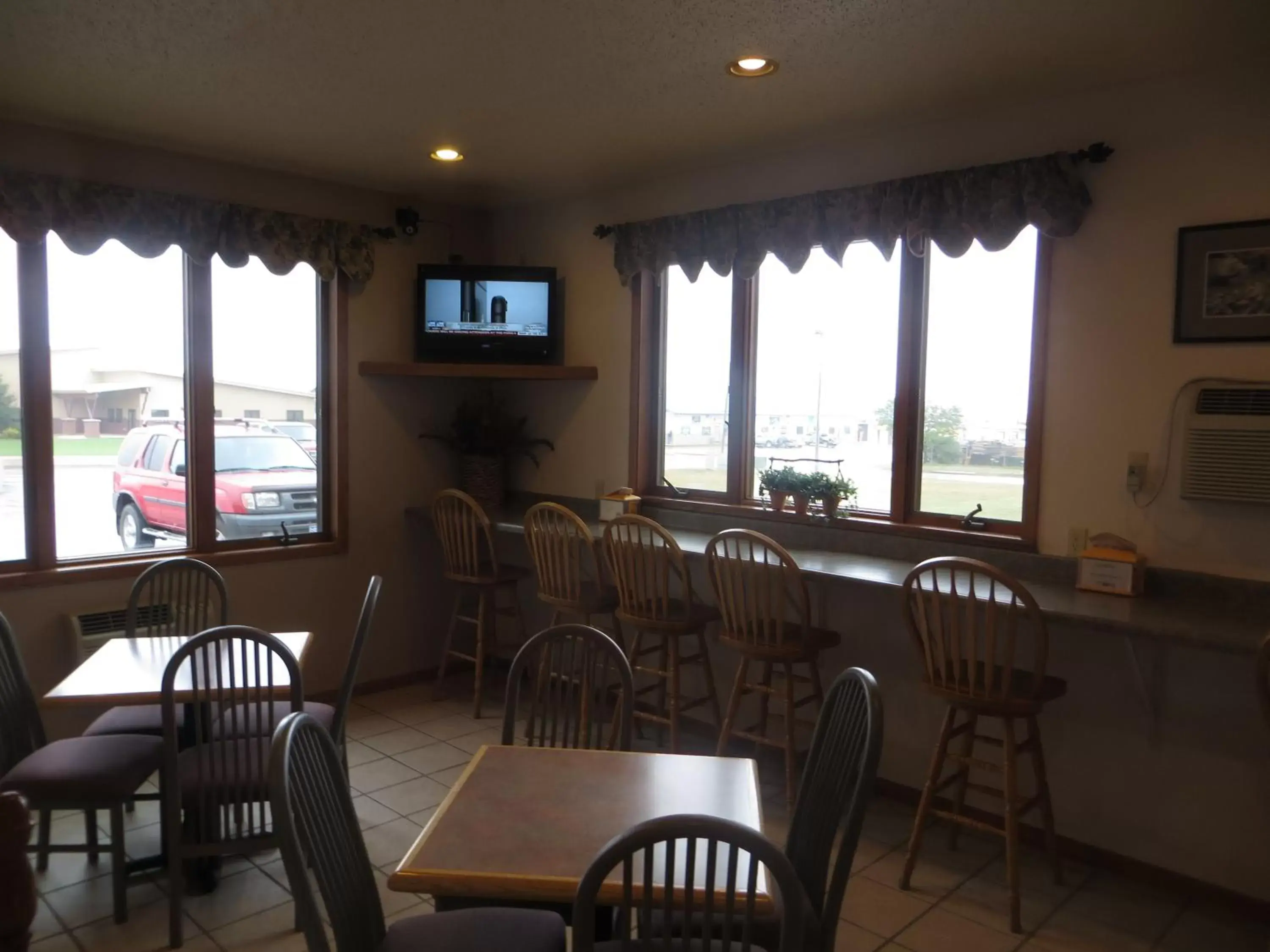 Restaurant/places to eat in Super 8 by Wyndham Spearfish Restaurant/places to eat in Super 8 by Wyndham Spearfish