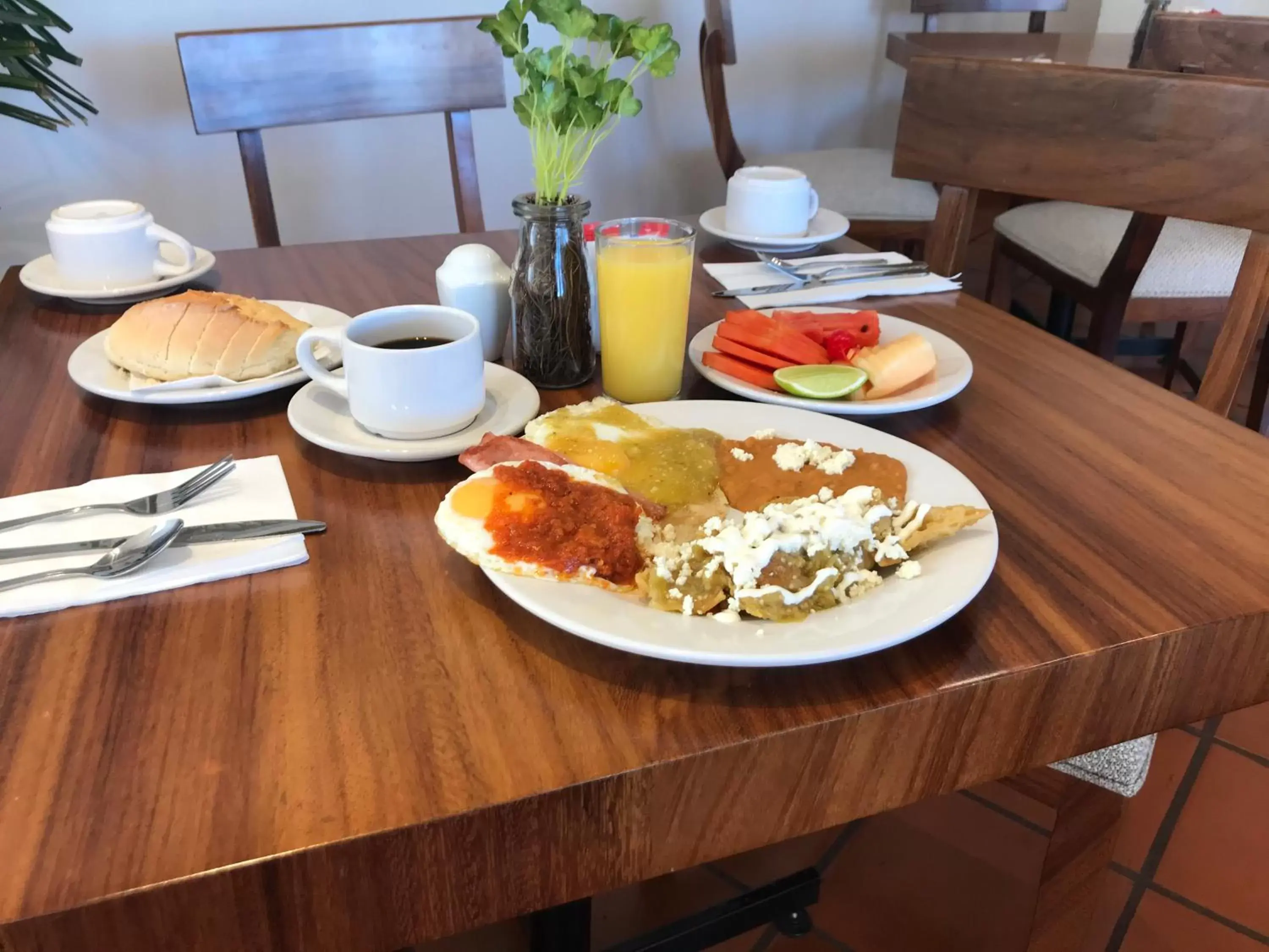 Breakfast in Hotel Casa Faroles Centro Histórico