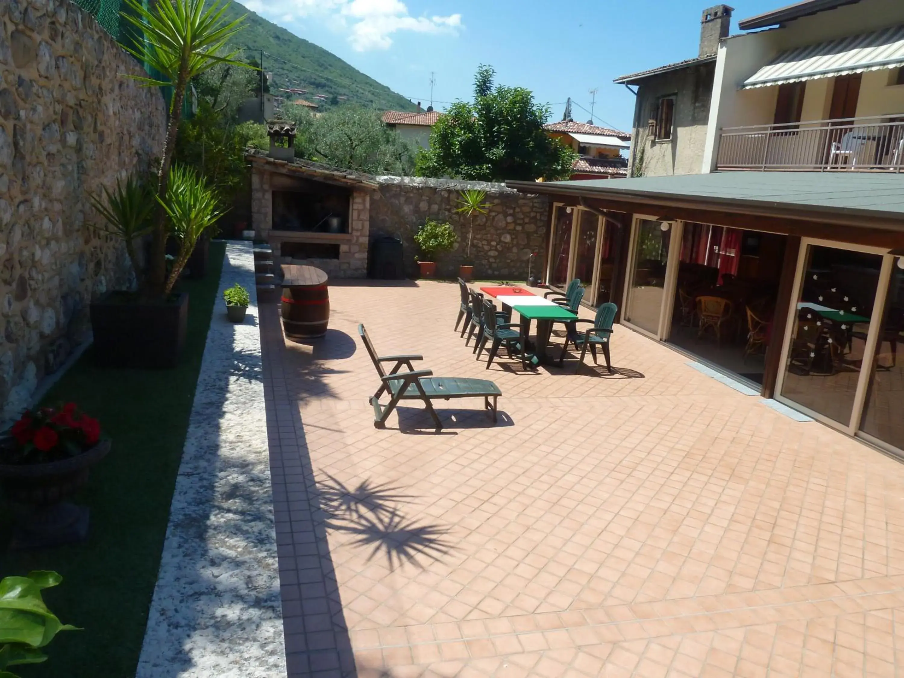 BBQ facilities in Albergo Casa Este