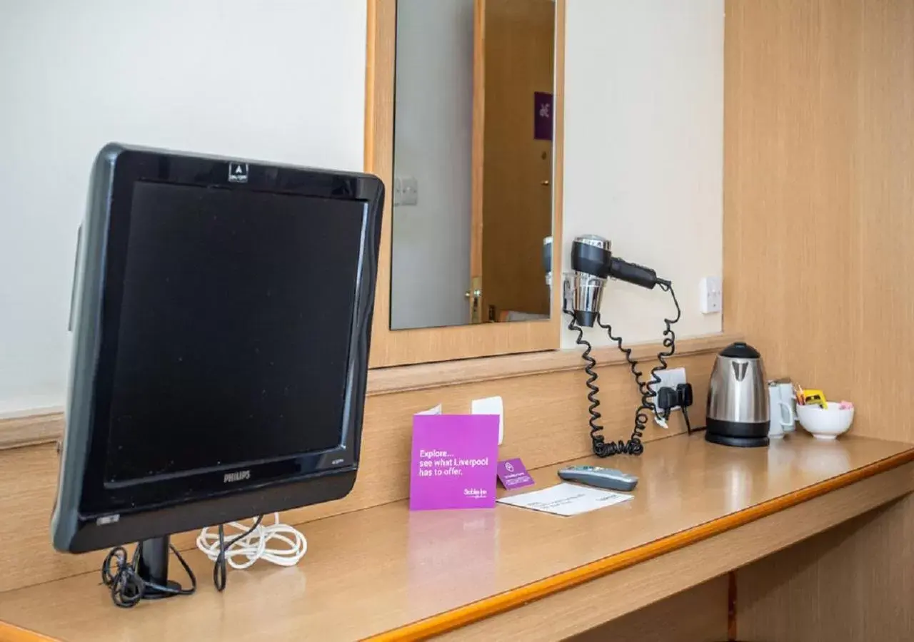 TV/Entertainment Center in Stables Inn, Aintree