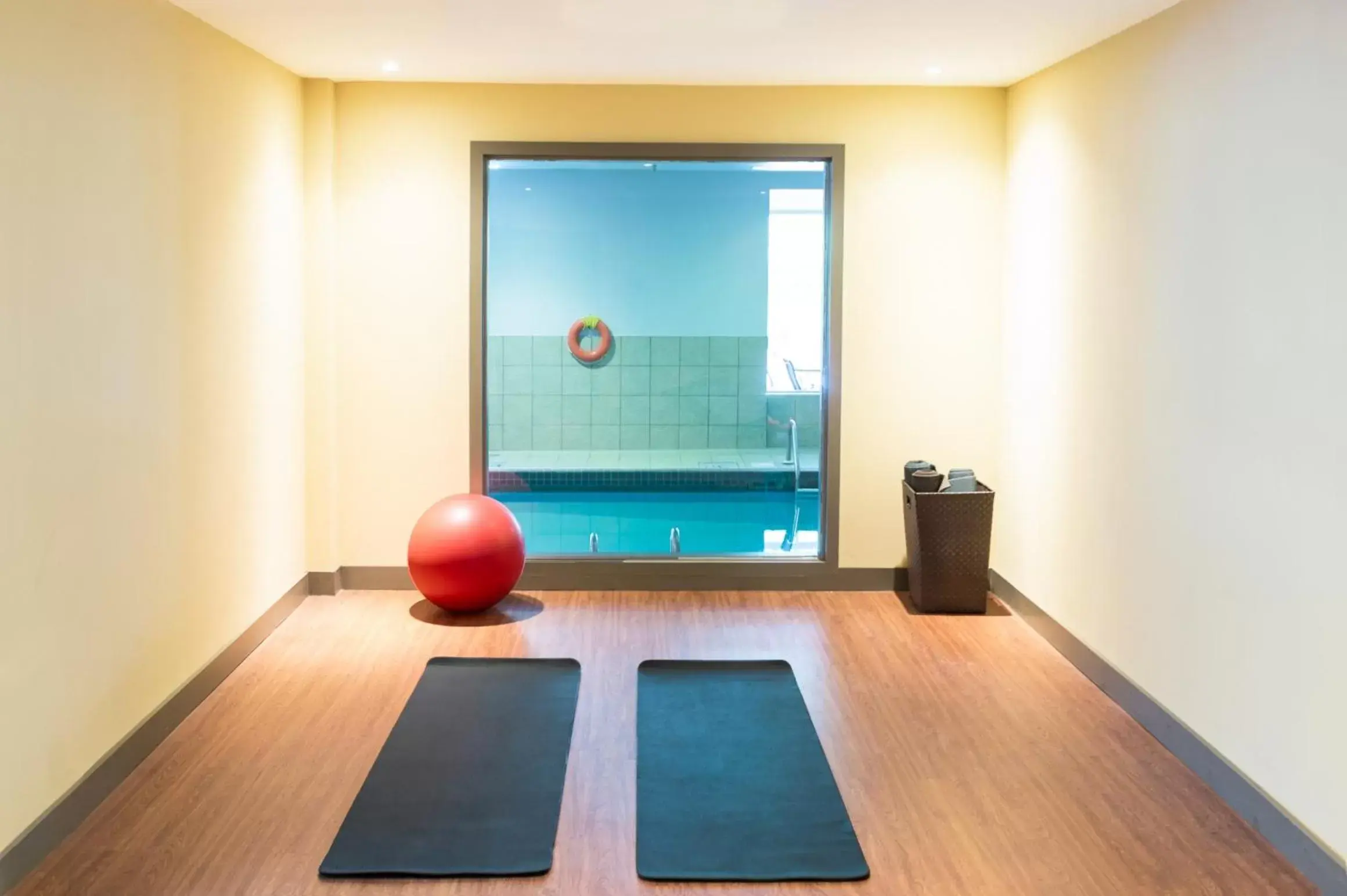 Fitness centre/facilities, Swimming Pool in Manoir des Sables Hôtel & Golf