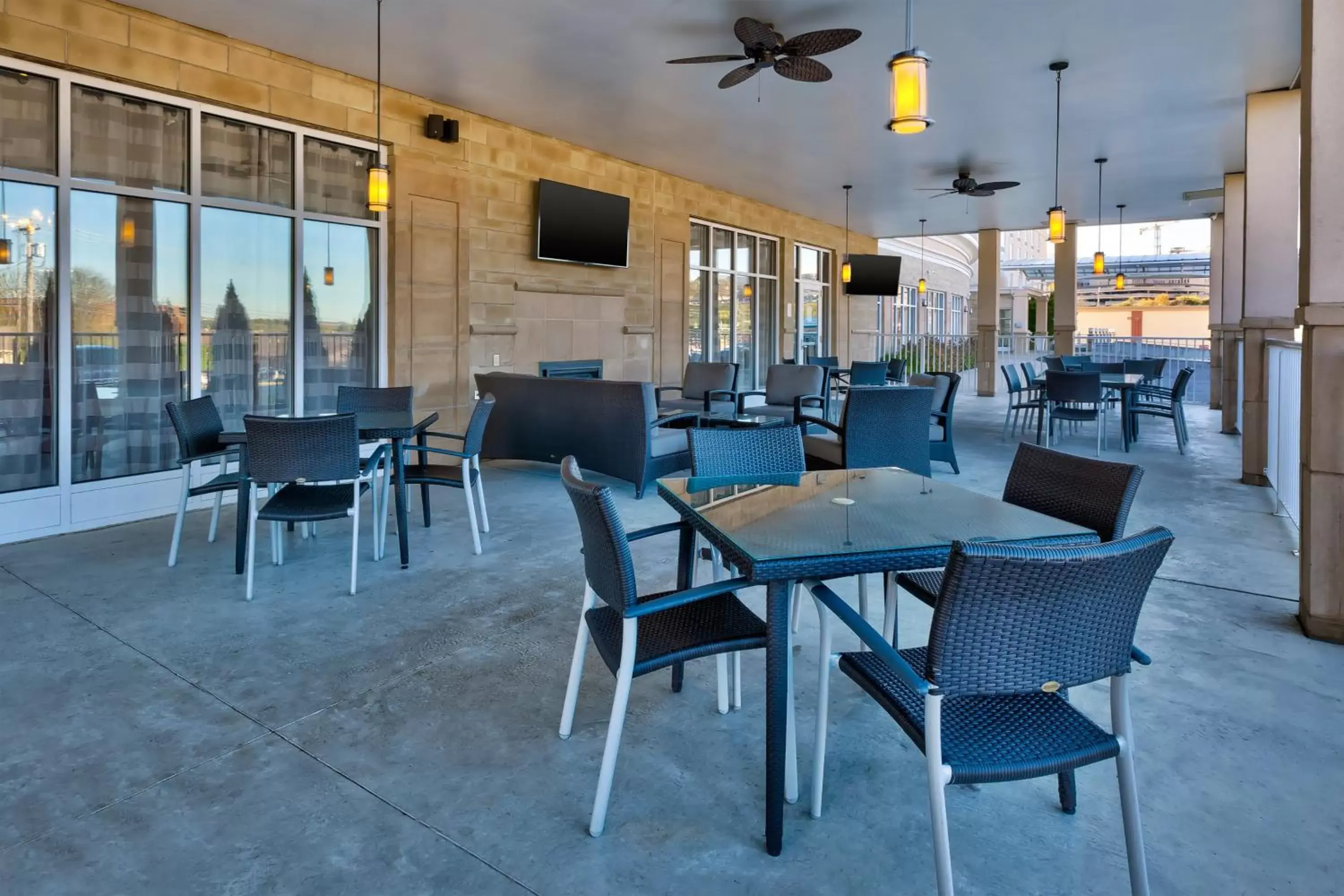 Restaurant/places to eat in Holiday Inn Morgantown-University Area by IHG Restaurant/places to eat in Holiday Inn Morgantown-University Area by IHG