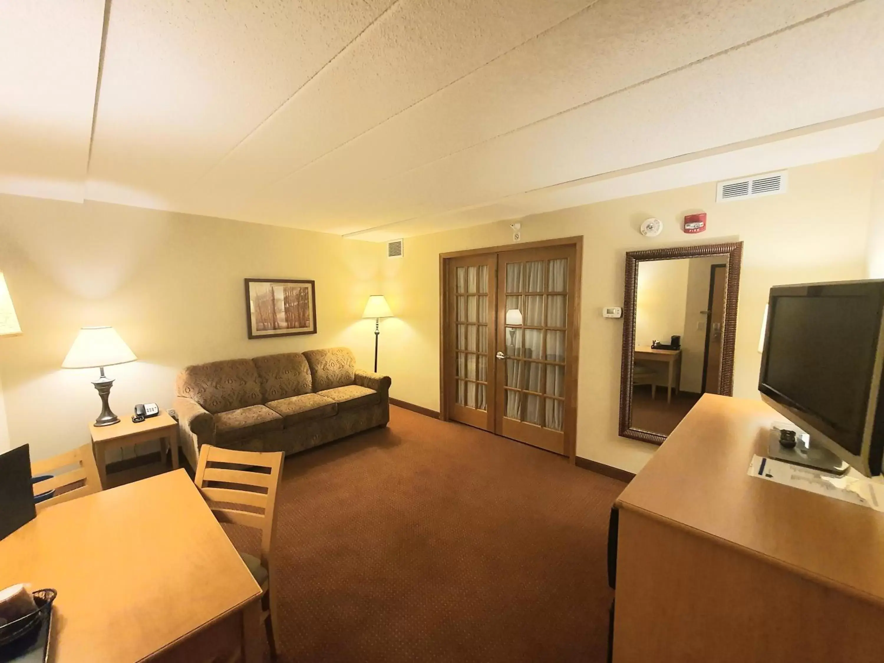 Seating Area in AmeriVu Inn and Suites - Waconia