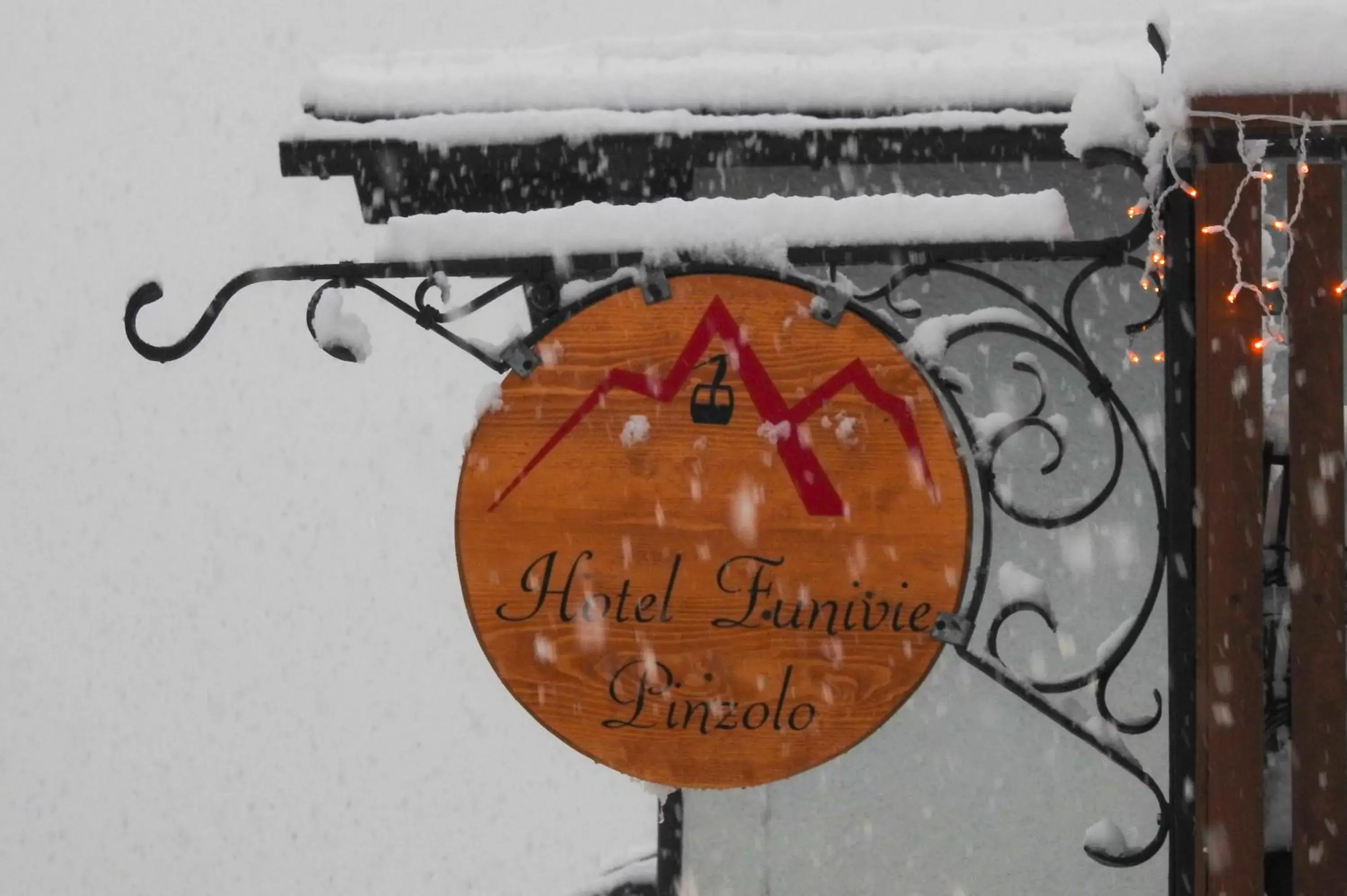 Winter, Property Logo/Sign in Casteluce Hotel Funivie