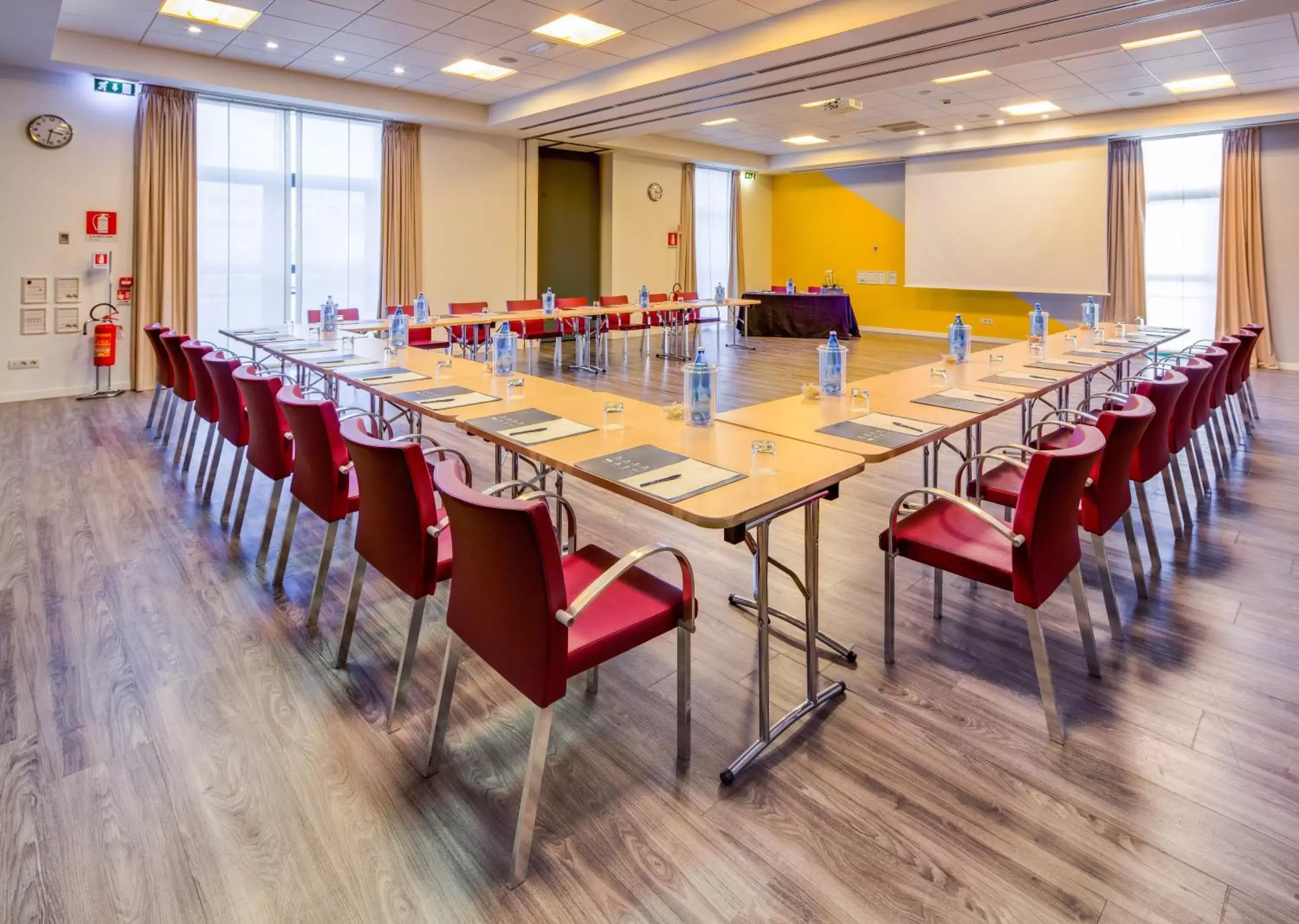 Meeting/conference room in Holiday Inn Bologna - Fiera, an IHG Hotel