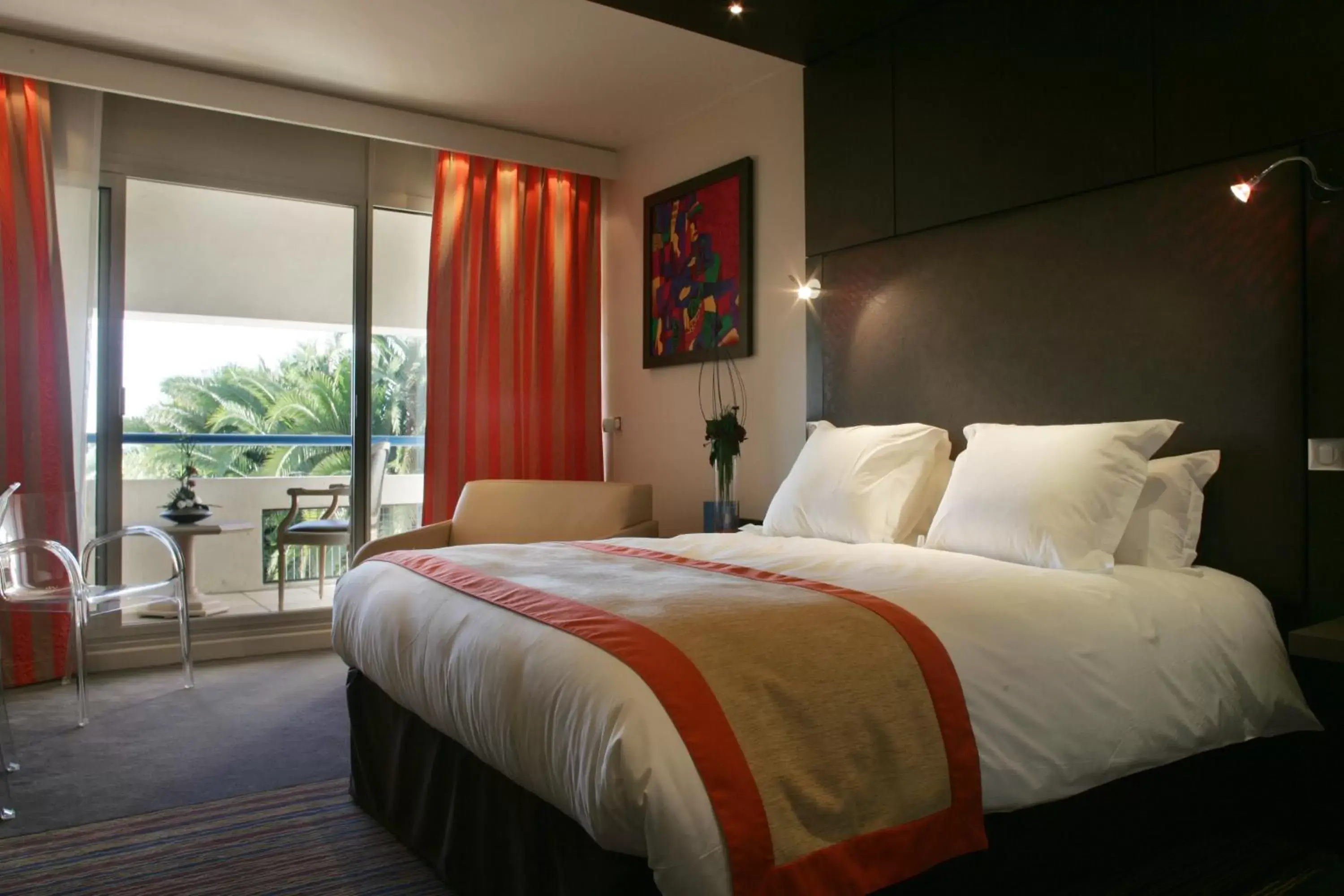 Bed in Hôtel & Spa Vatel