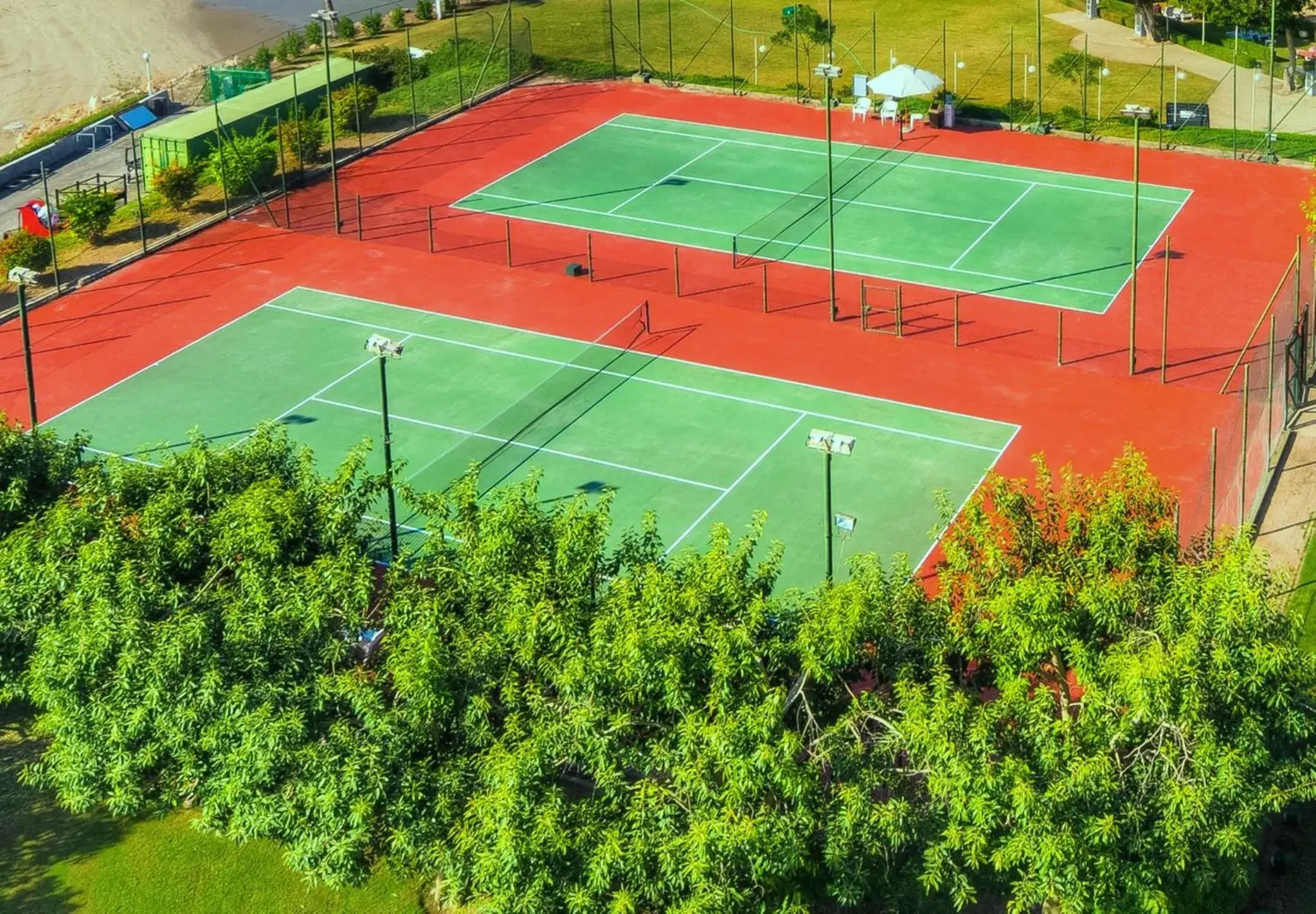 Area and facilities, Tennis/Squash in Crowne Plaza Muscat, an IHG Hotel