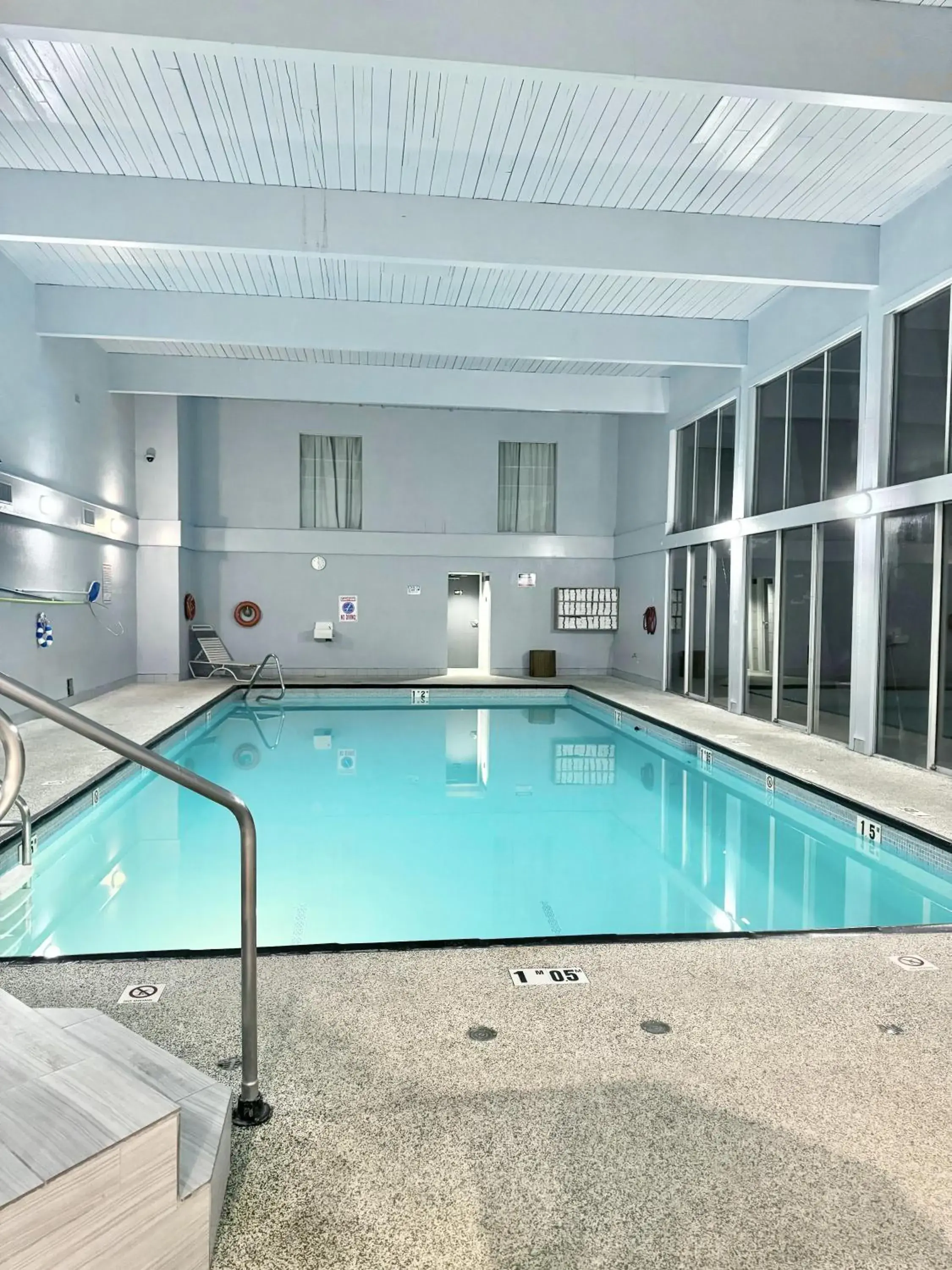 Swimming Pool in DIVYA SUTRA Riviera Plaza and Conference Centre, Vernon, BC