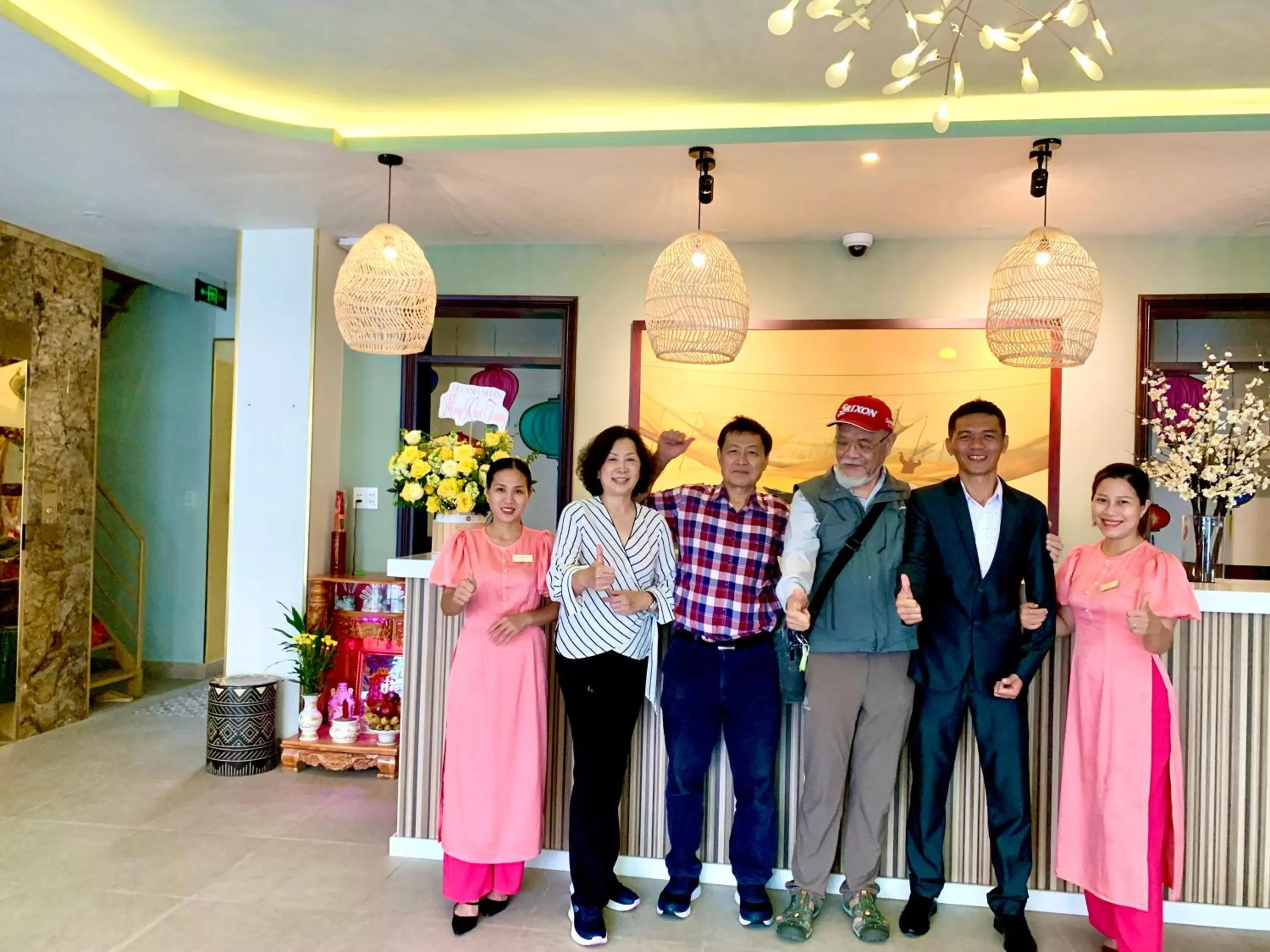 People in DE VIVRE HOI AN - Aman Boutique Hotel