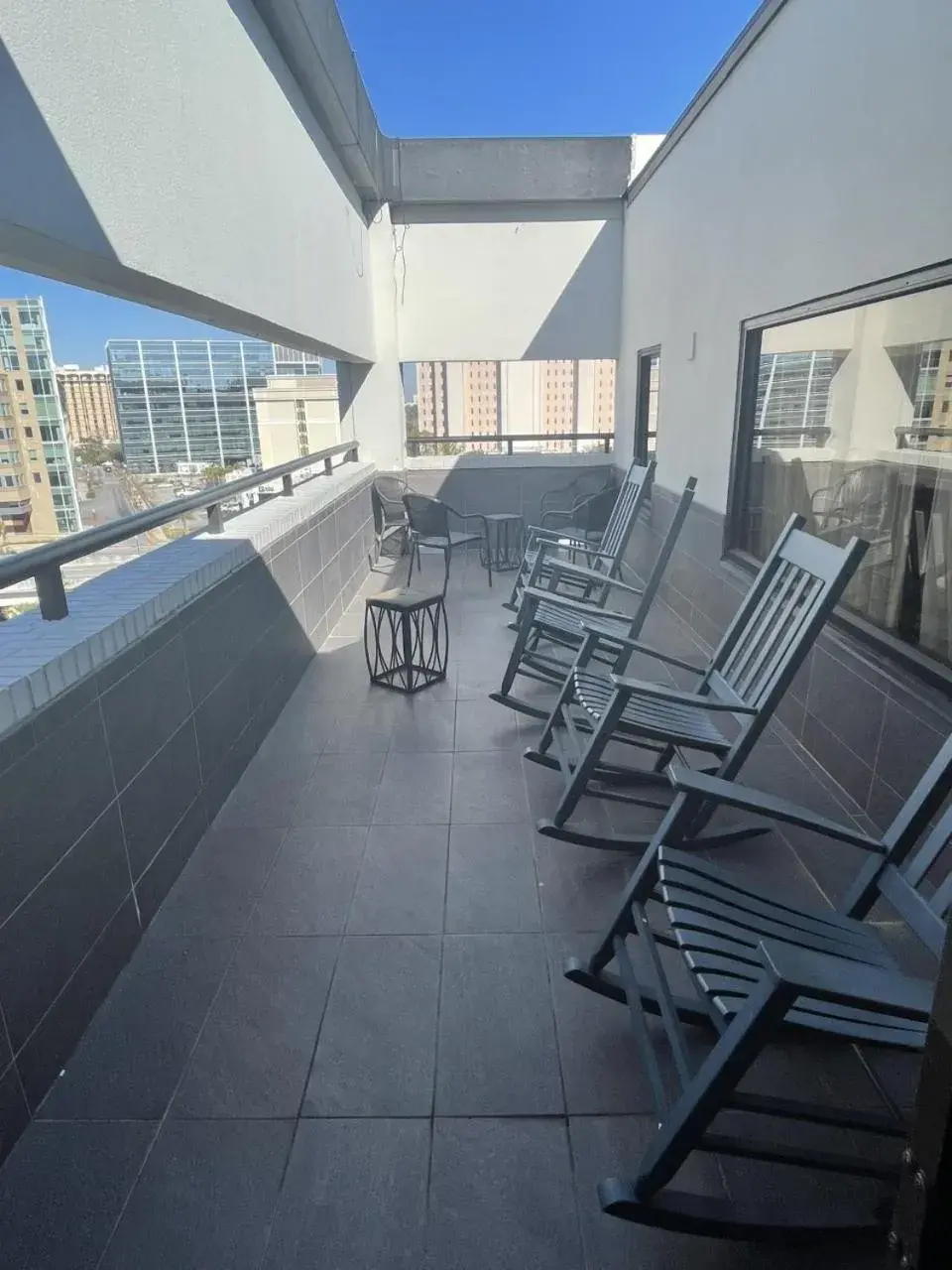 Patio, Swimming Pool in Comfort Inn Downtown Charleston