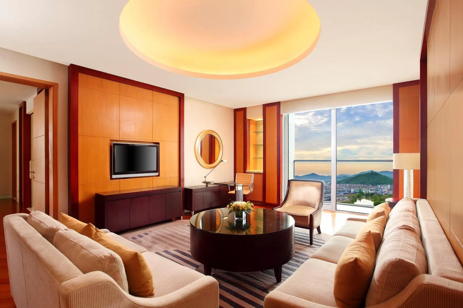 Living room in Sheraton Zhoushan Hotel