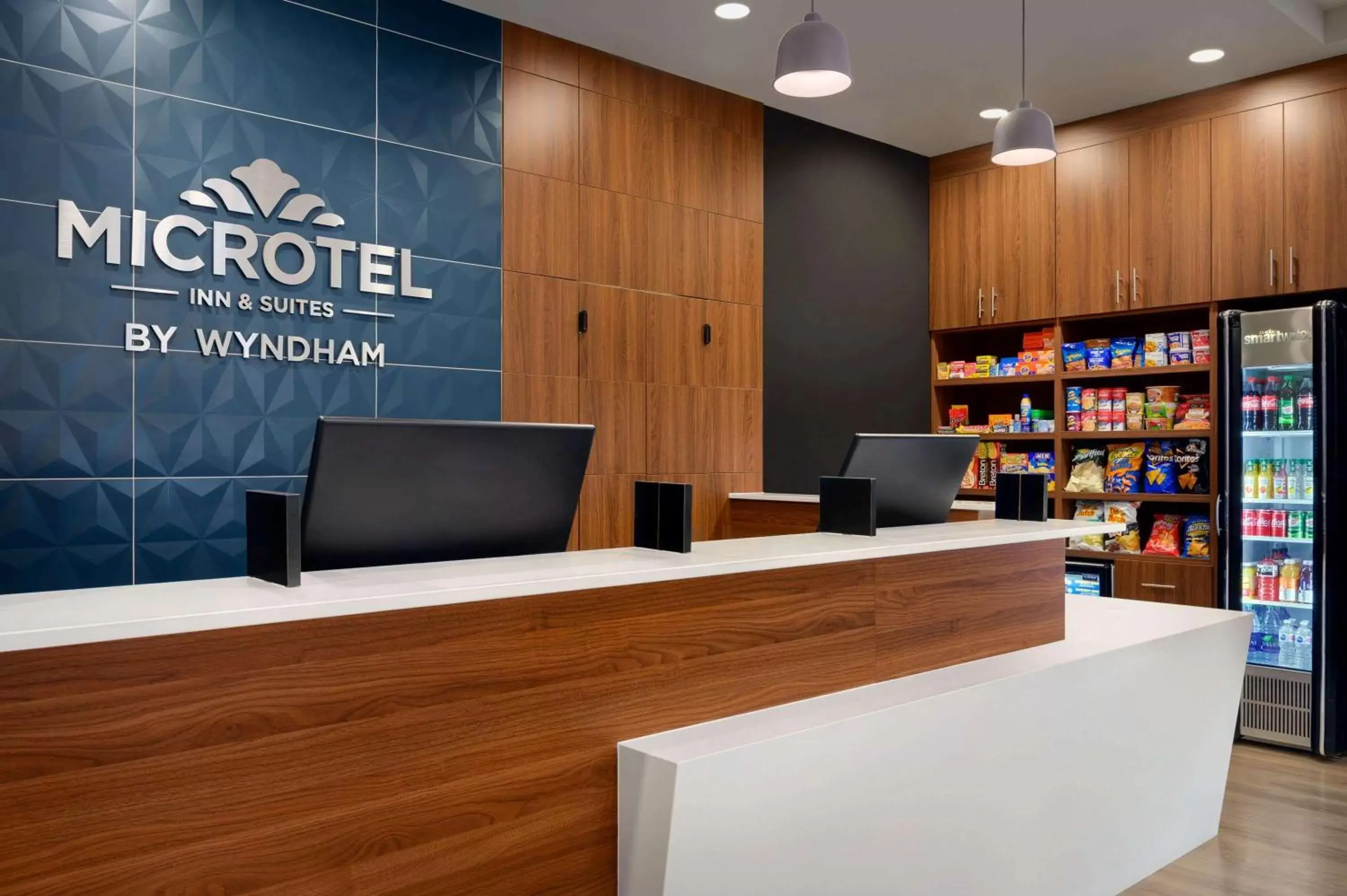 Lobby or reception in Microtel Inn & Suites by Wyndham Kelowna