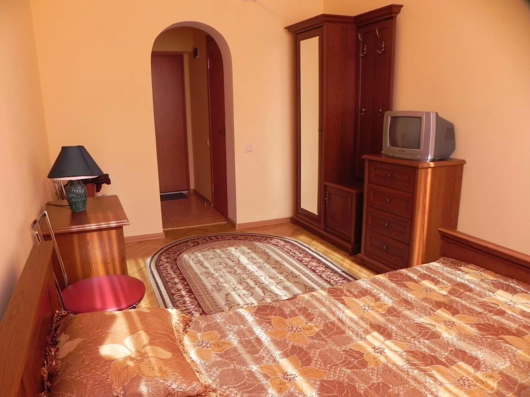 Photo of the whole room, Bed in Blaz