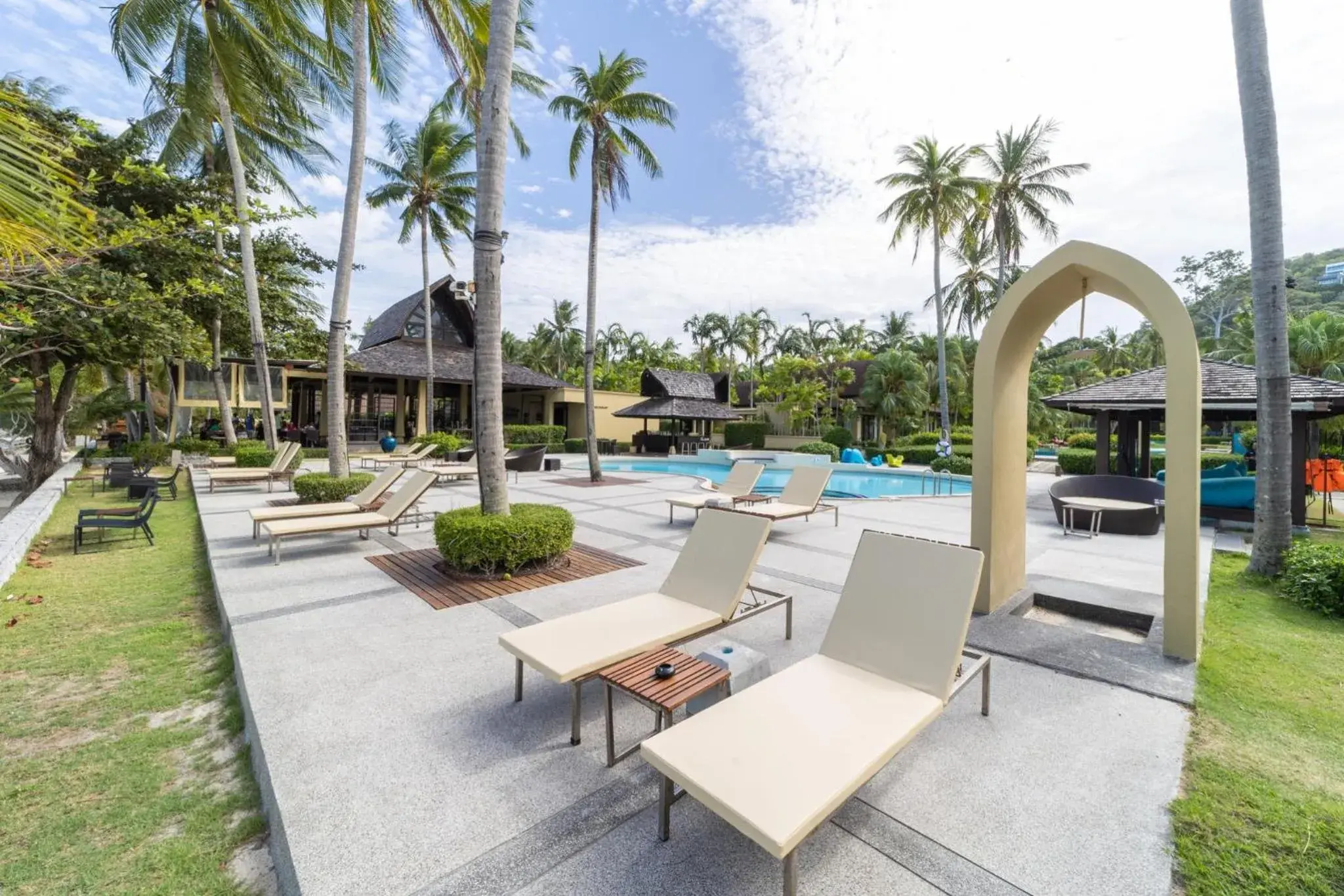 Swimming pool in TUI BLUE The Passage Samui Private Pool Villas & Beach Resort