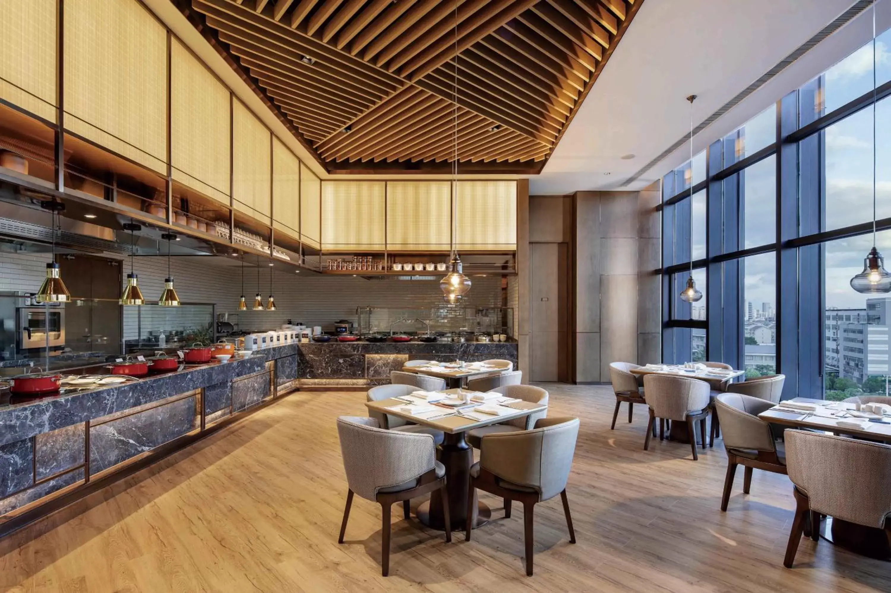 Breakfast, Restaurant/Places to Eat in Doubletree By Hilton Yangzhou