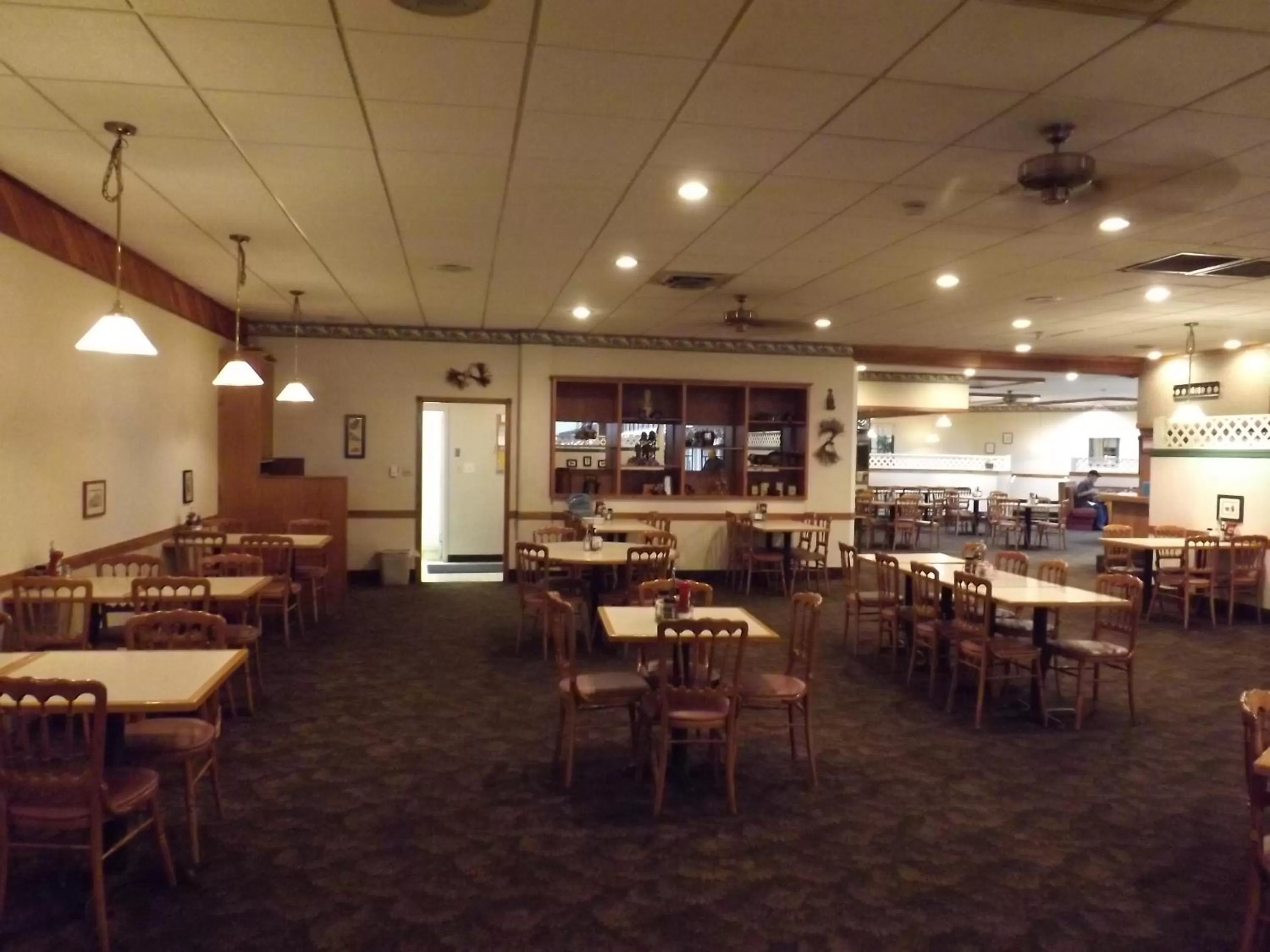 Restaurant/places to eat in Ramada by Wyndham Sterling