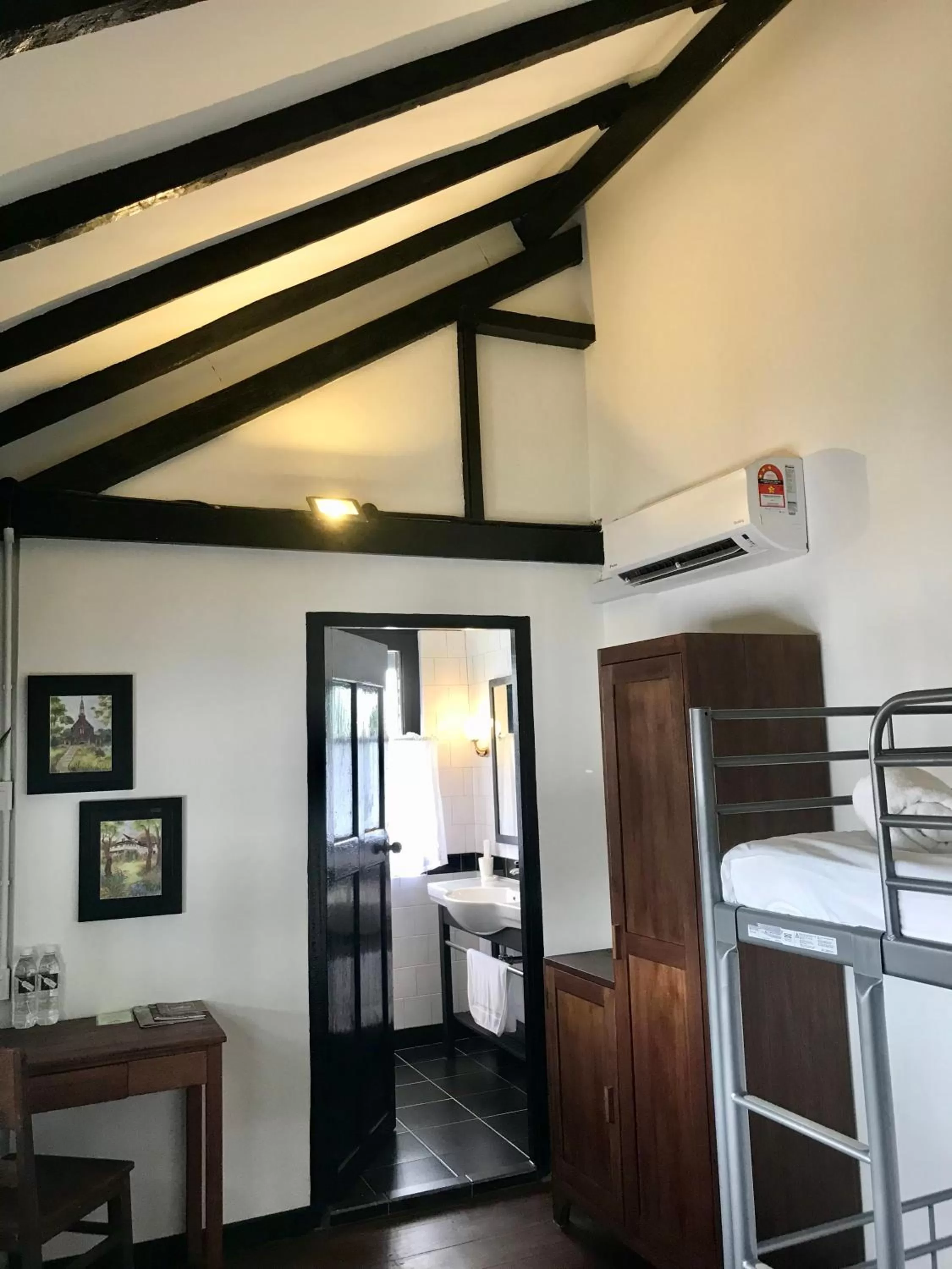 Bed in The Marian Boutique Lodging House